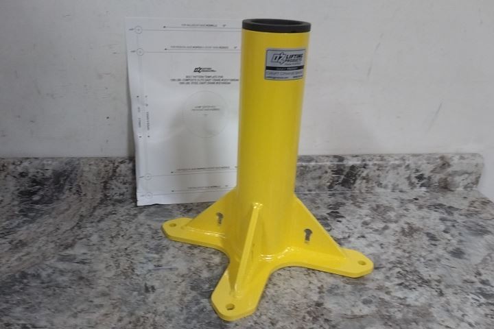 Oz Lifting Products OZPED2 3.05 In Mast Diameter 1000 Lb Cap Steel Mounting Base