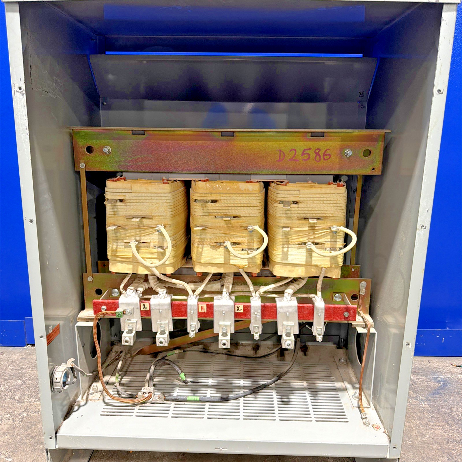 ITE 75kVA 480V Transformer 3PH 60HZ 208Y/120V 3F3Y075 🟦