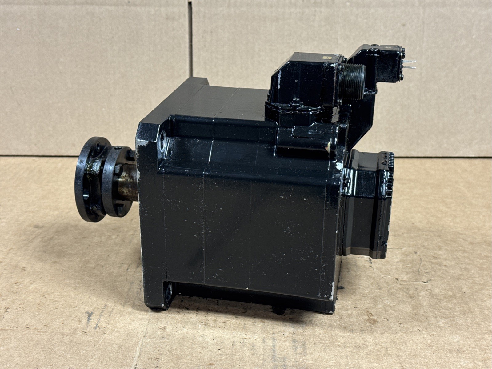 OKUMA BL-MC100J-20S BL Motor 2000RPM 2kW ER-J-7200D WARRANTY FAST SHIPPING