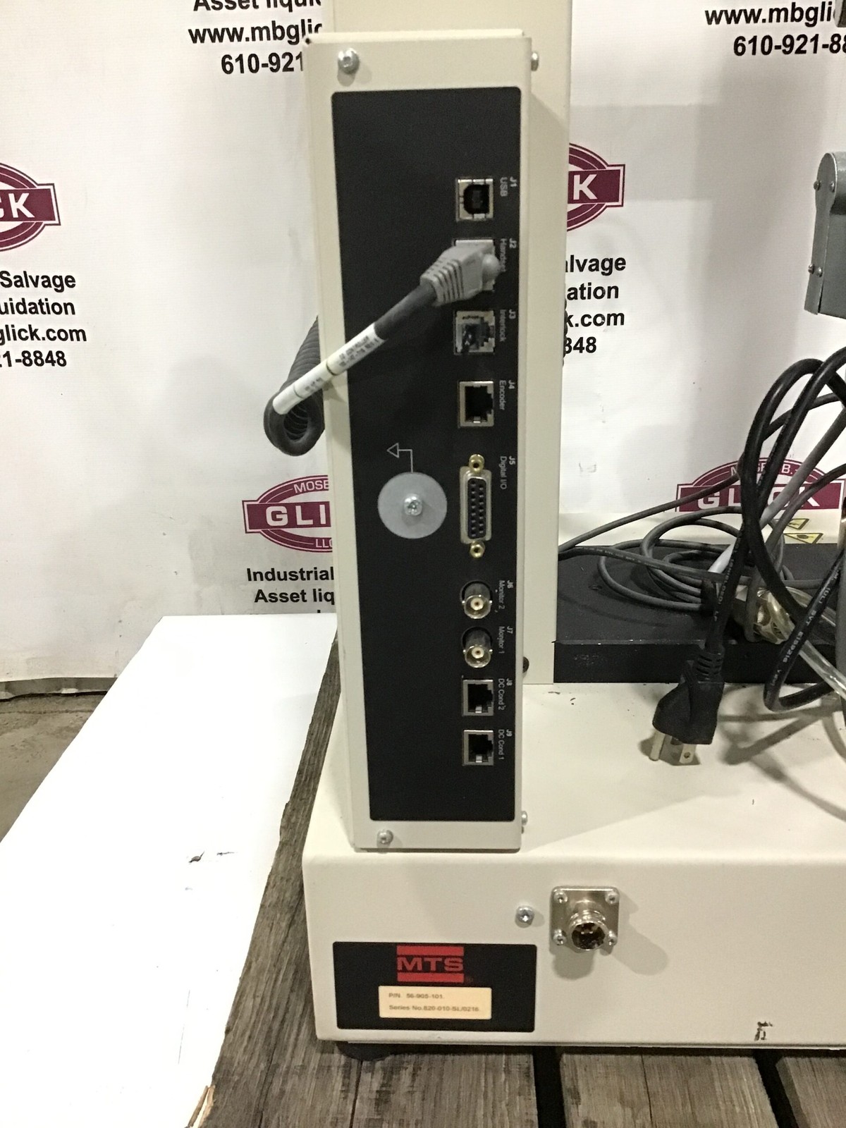 MTS 820.005-SL Insight 5 SL Electromechanical Material Testing System 5kN