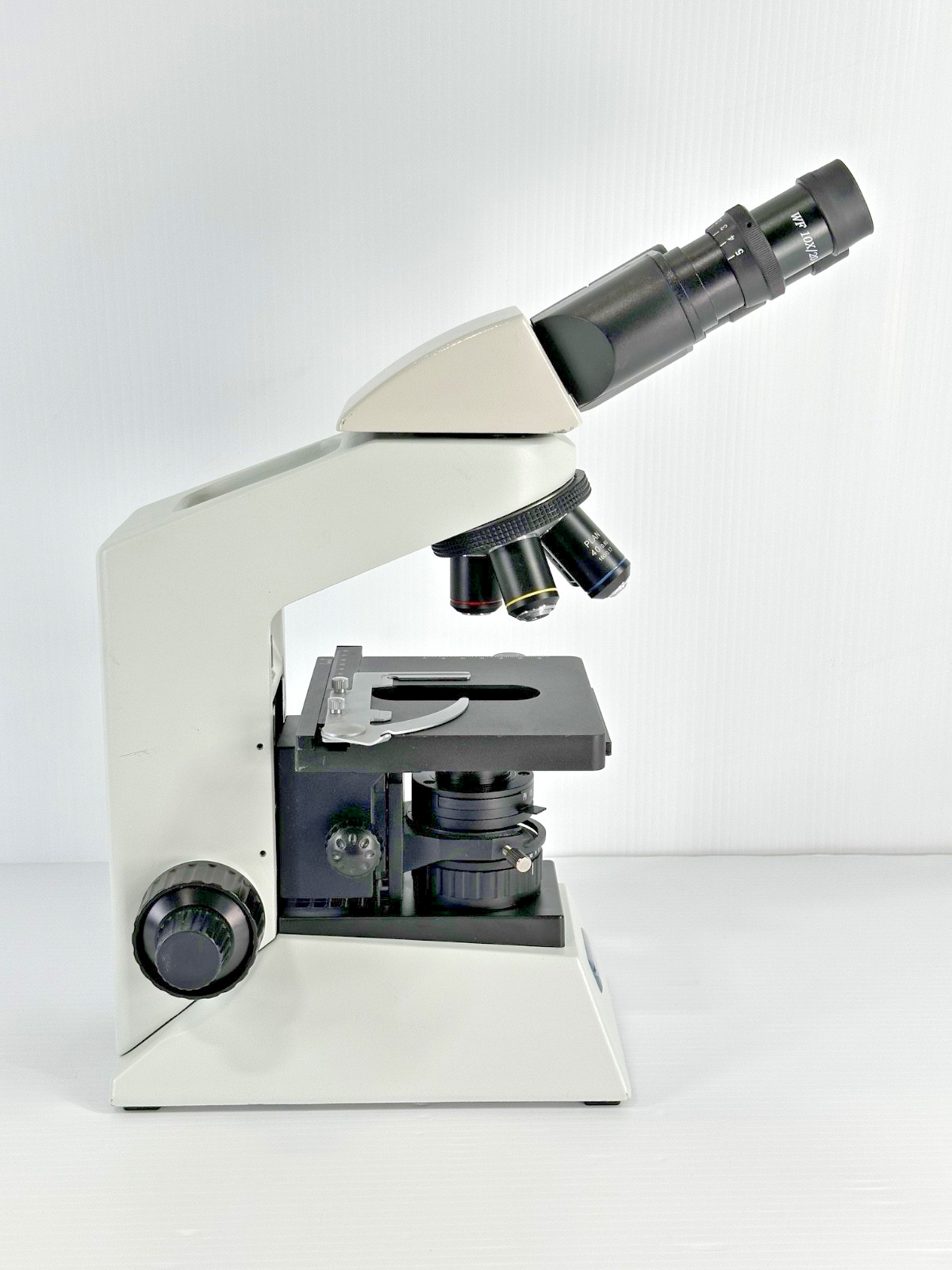 VetOne Binocular Compound Microscope 4X 10X 40X 100X Objectives