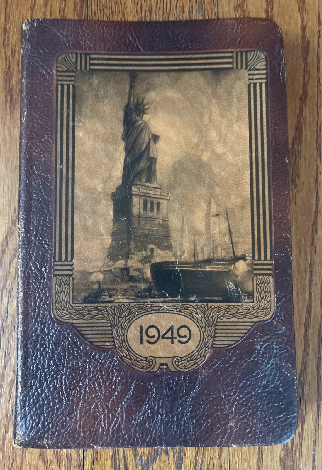 1949 THE EXECUTIVE RECORD AND TRAVEL GUIDE Brown & Bigelow DAY PLANNER New York