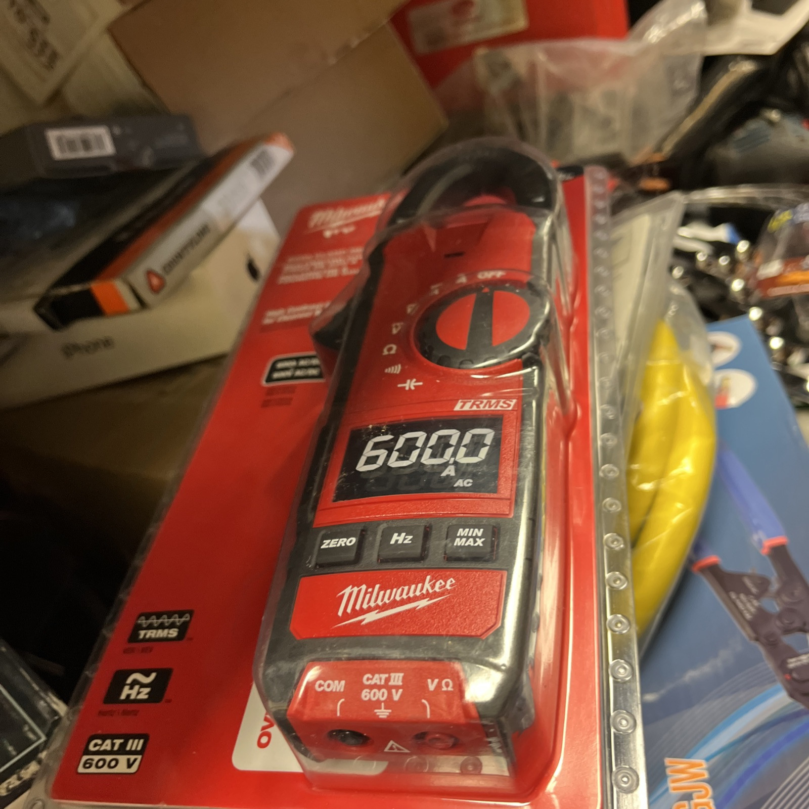 NEW Milwaukee 600A CAT III 600V AC/DC Clamp Meter 2237-20