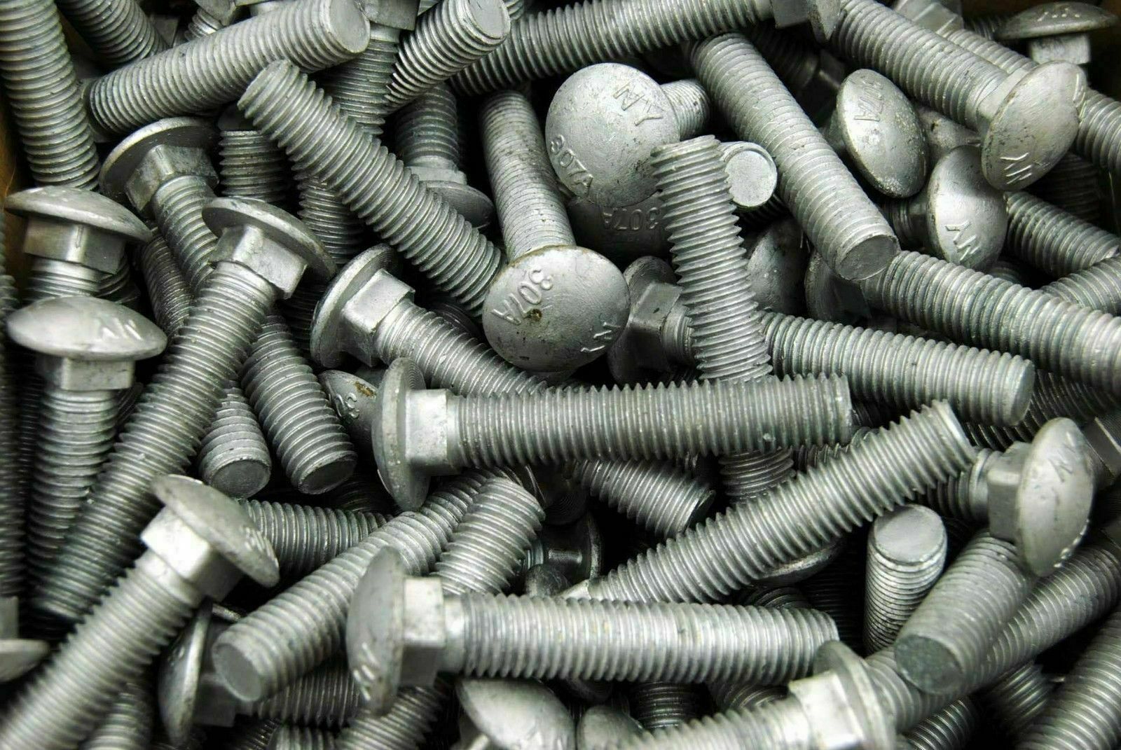 75 Piece 3/8″ Carriage Bolt Assembly With Finished Hex Nuts & Flat Washers