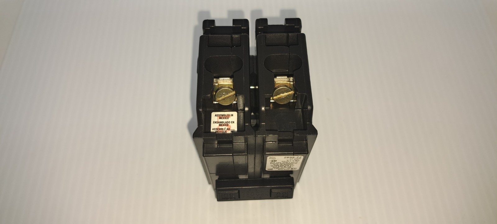 SQUARE D HOM230 30 AMP 2 POLE 240 VOLT CIRCUIT BREAKER TYPE HOM