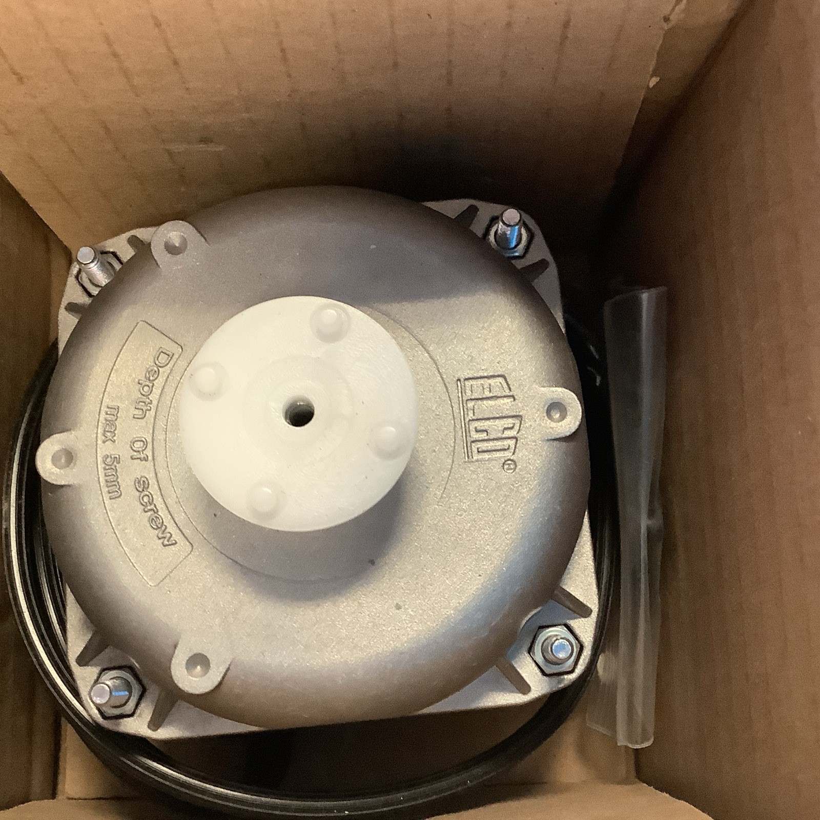 ELCO EC16W230 Shaded Pole Motor 16 W, 1/47 HP, 230V, 1550RPM