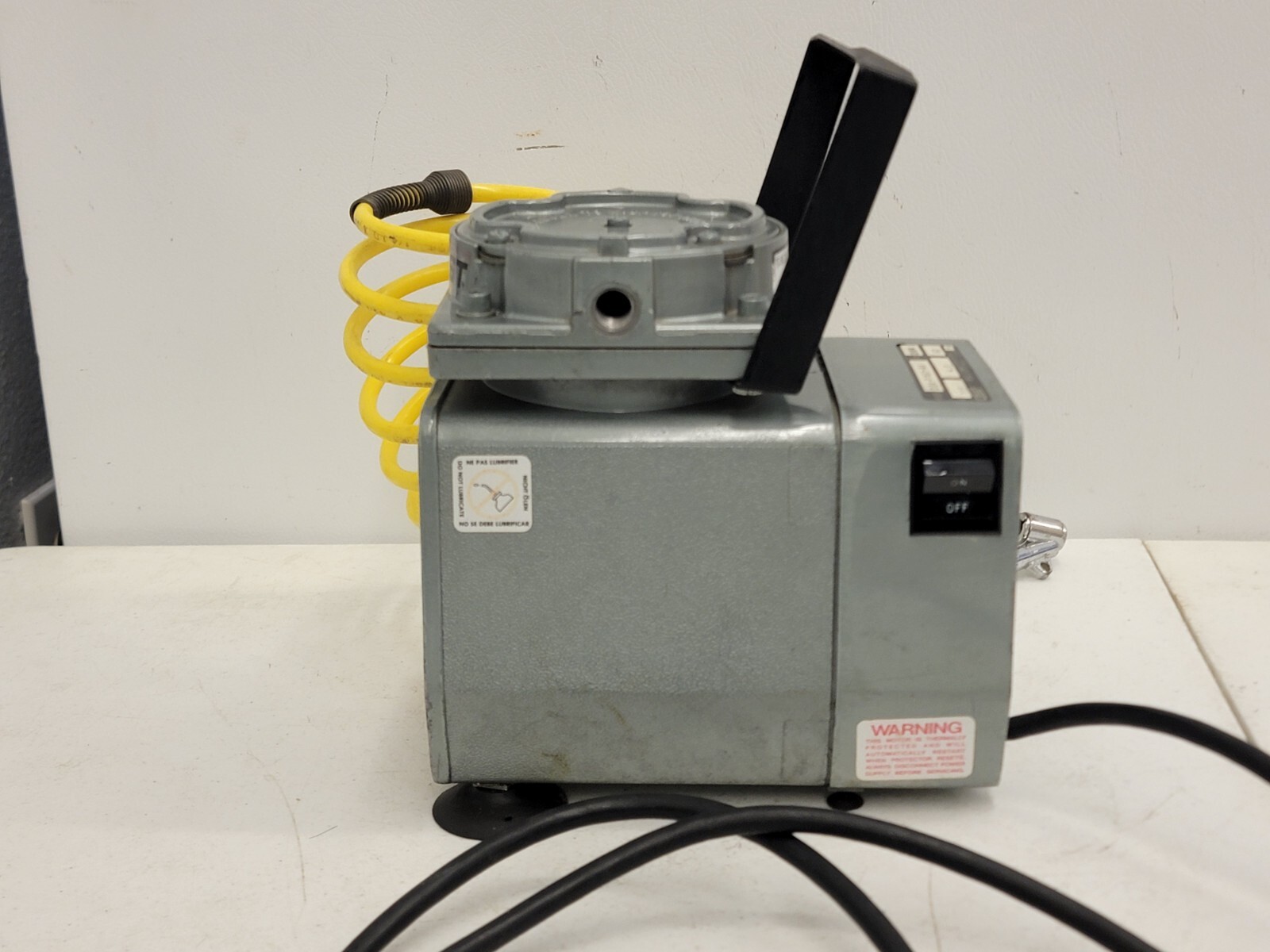 Gast MFG. Corp DOA-P161-AA Diaphragm Compressor or Vacuum Pump W/ Hose
