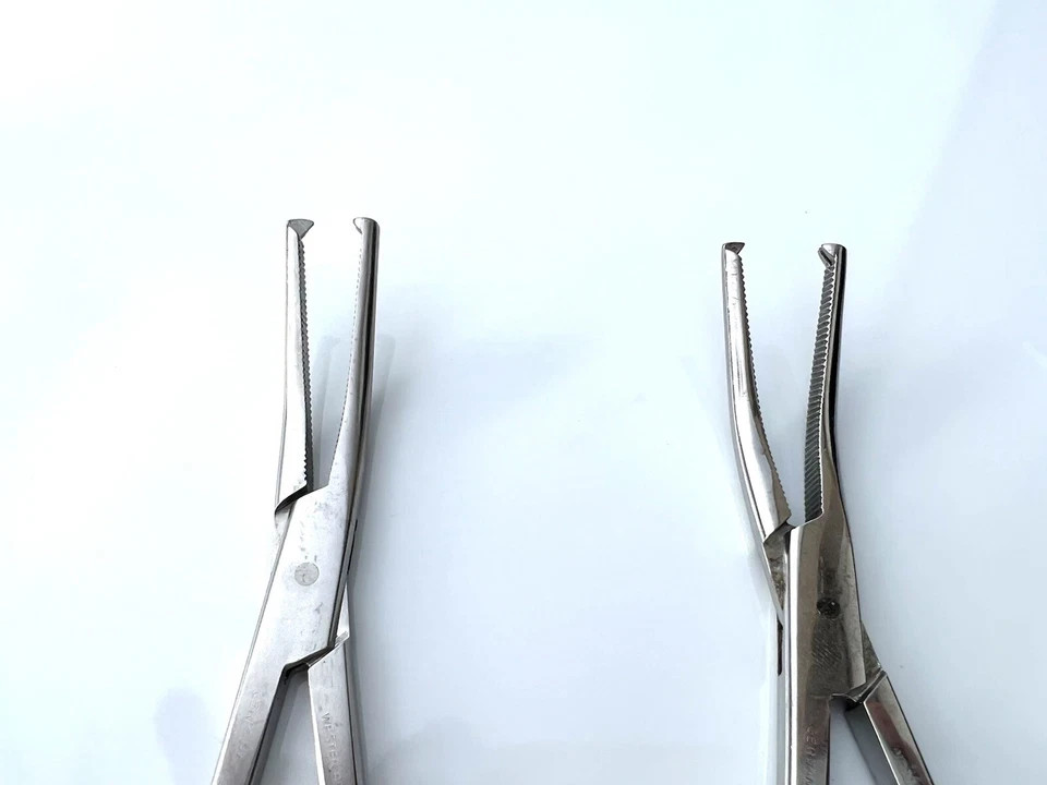 Set of Wester Bros. Gastro-Intestinal Clamps Surgical Instruments