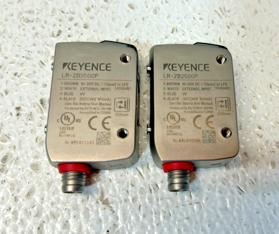 Lot of 2 Keyence LR-ZB250CP Sensors