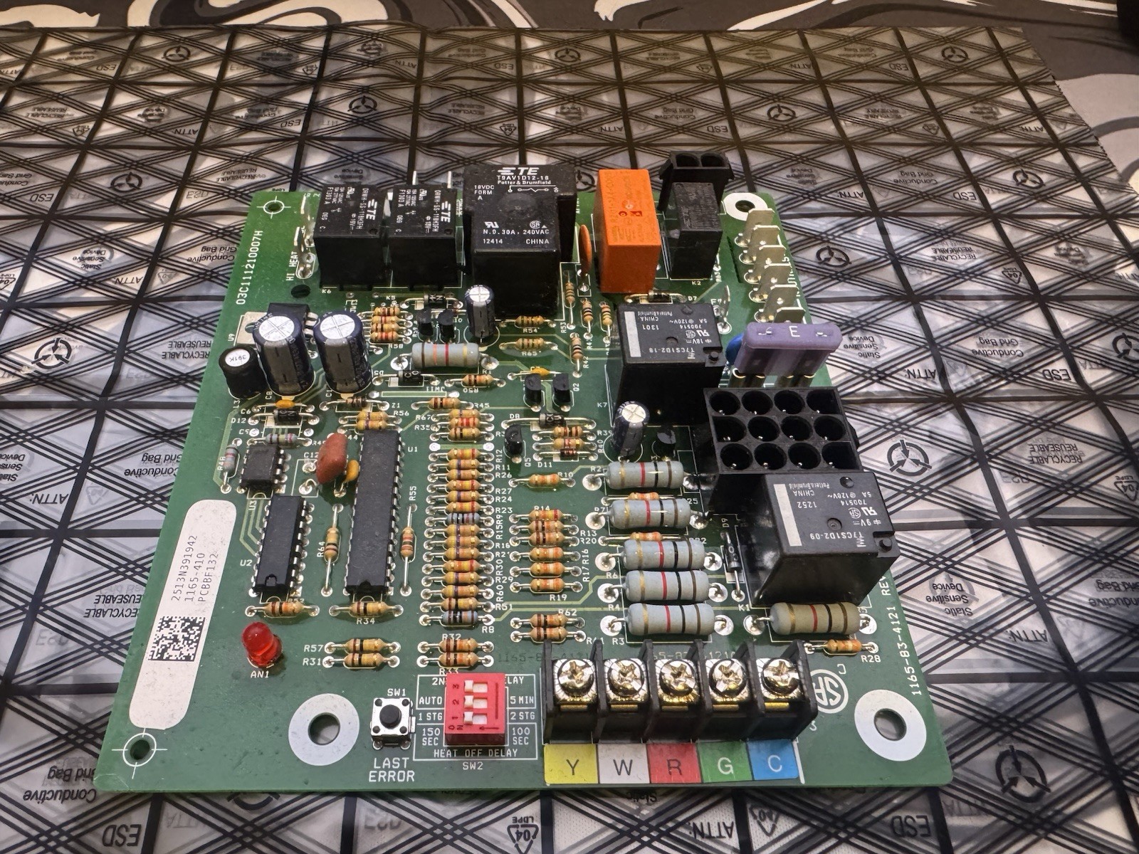 Goodman 1165-410 Furnace Control Board OEM New Open Box Replacement