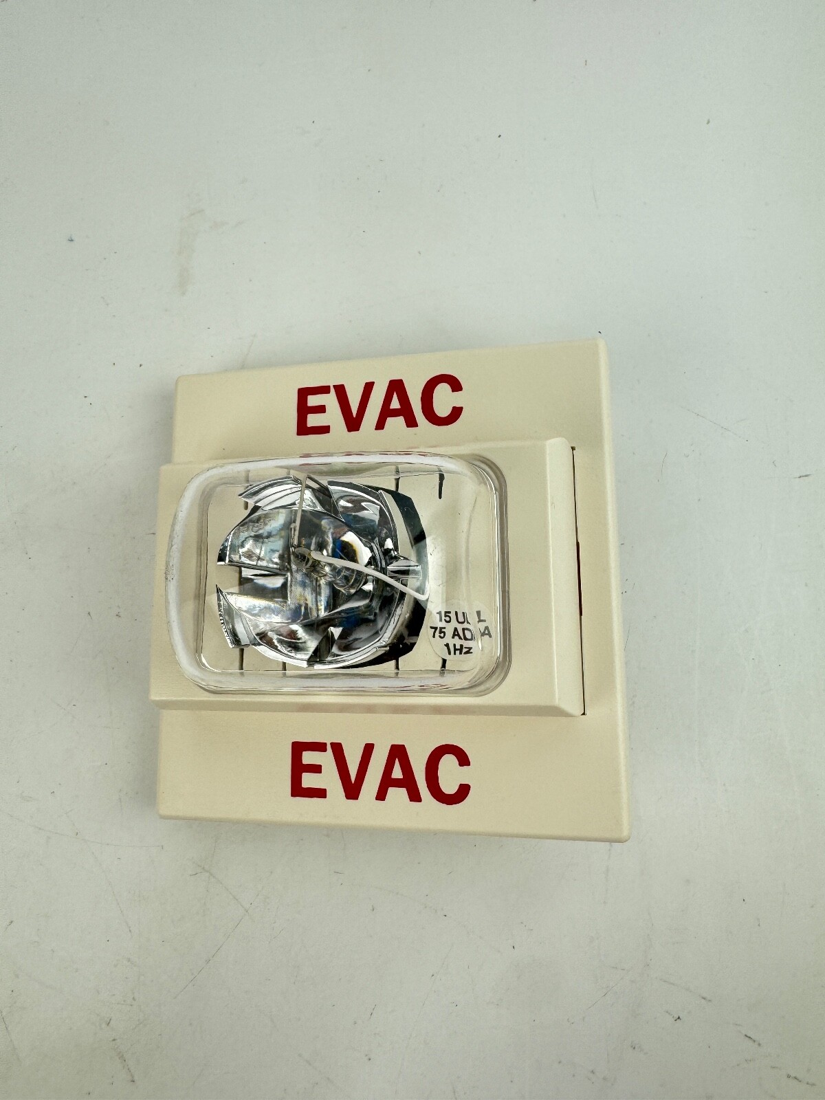 FARADAY 2700B-EK-21-24-DC STAND ALONE ALARM STROBE HEARING IMPAIRED