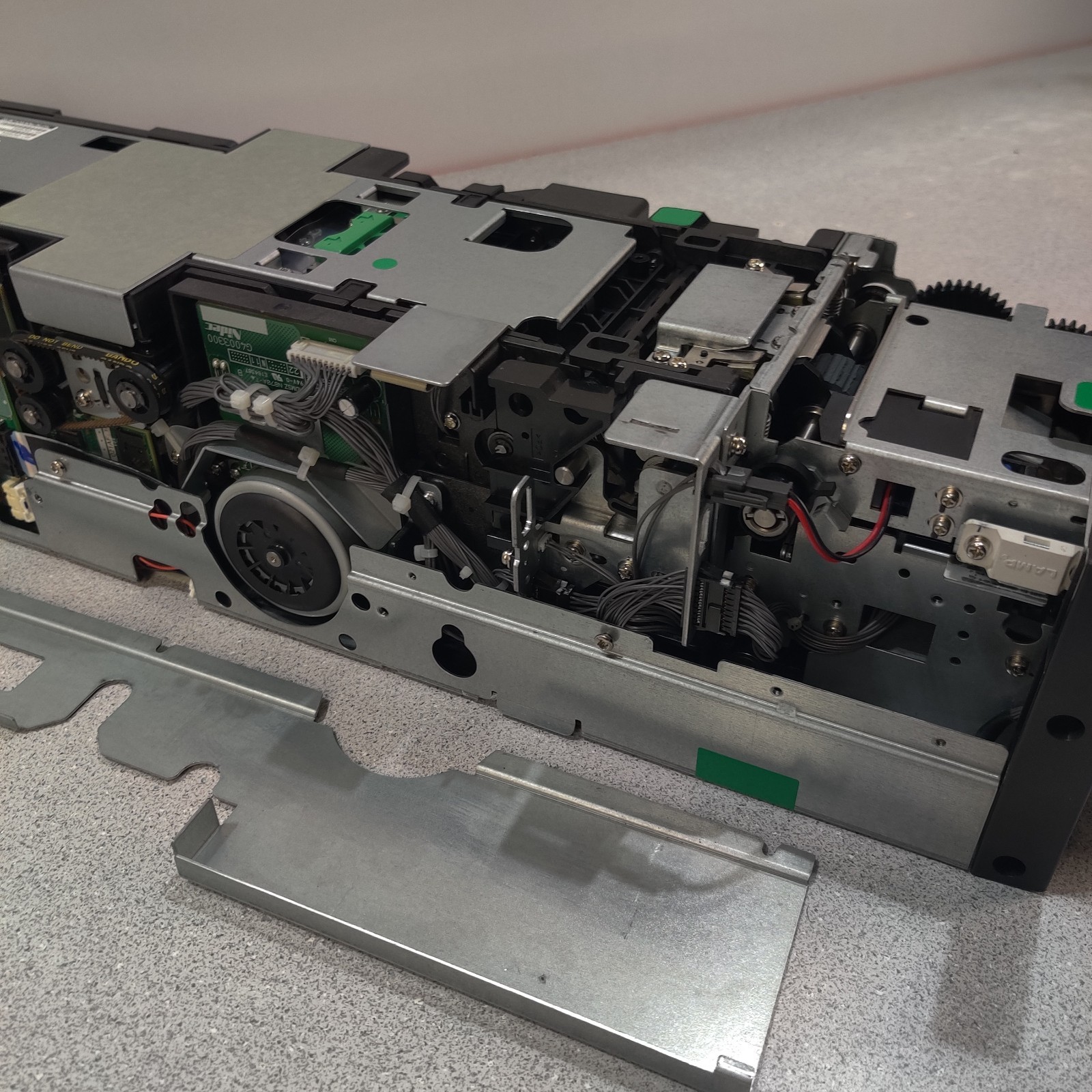 KD04011-C201 497-0524694 Fujitsu GSR50 Bunch Acceptor Top Module FOR PARTS!!