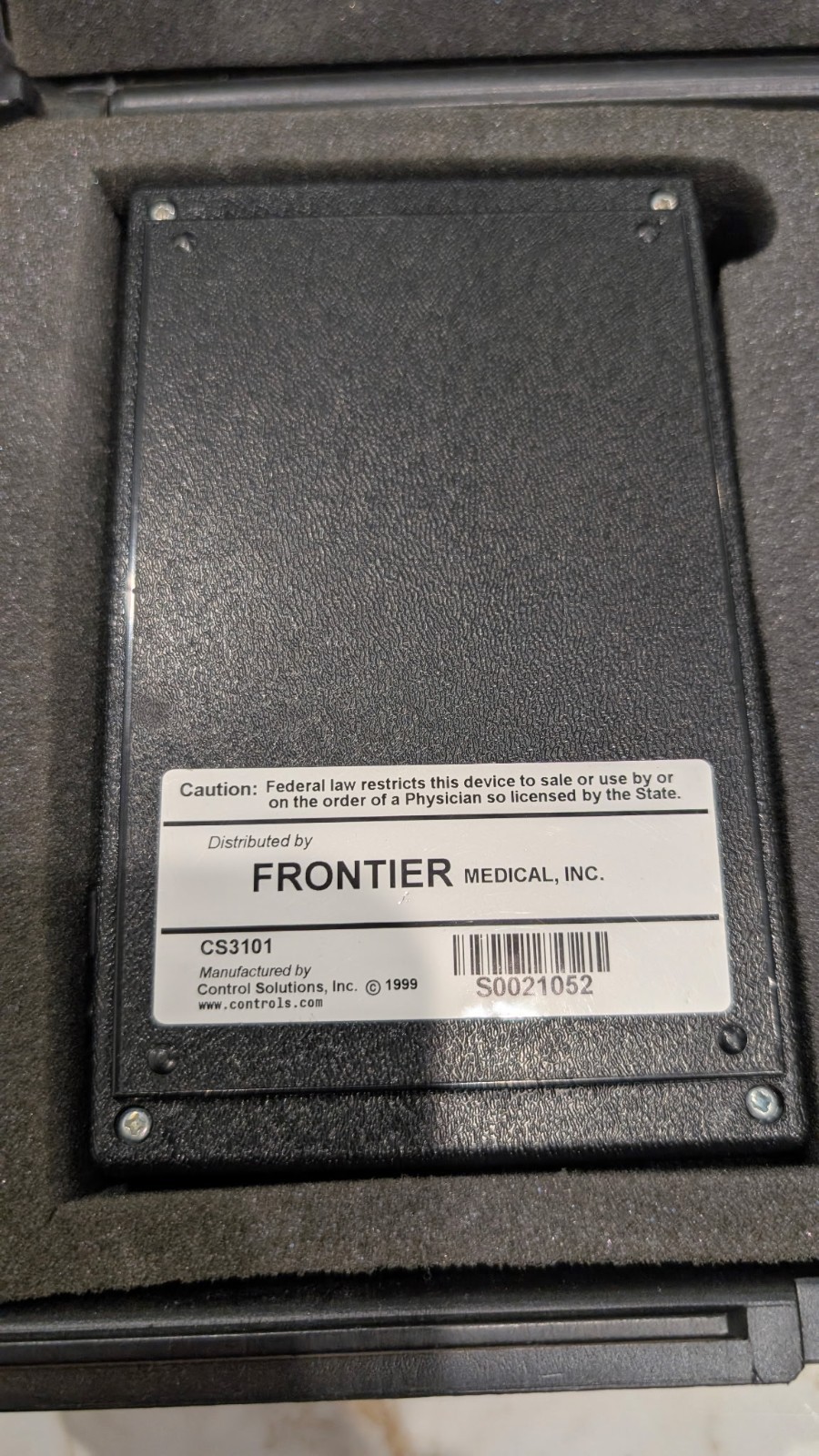 Frontier Medical Tri-Wave TENS Unit CS3101 for Physical Therapy w/ Accessories