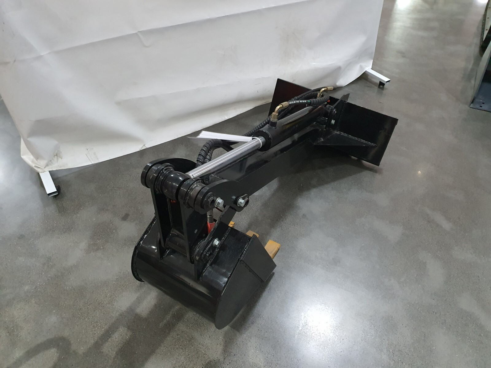 Agrotk Skid Steer Backhoe Bucket Attachment 12in Single Arm Digger Bucket 0.03m³