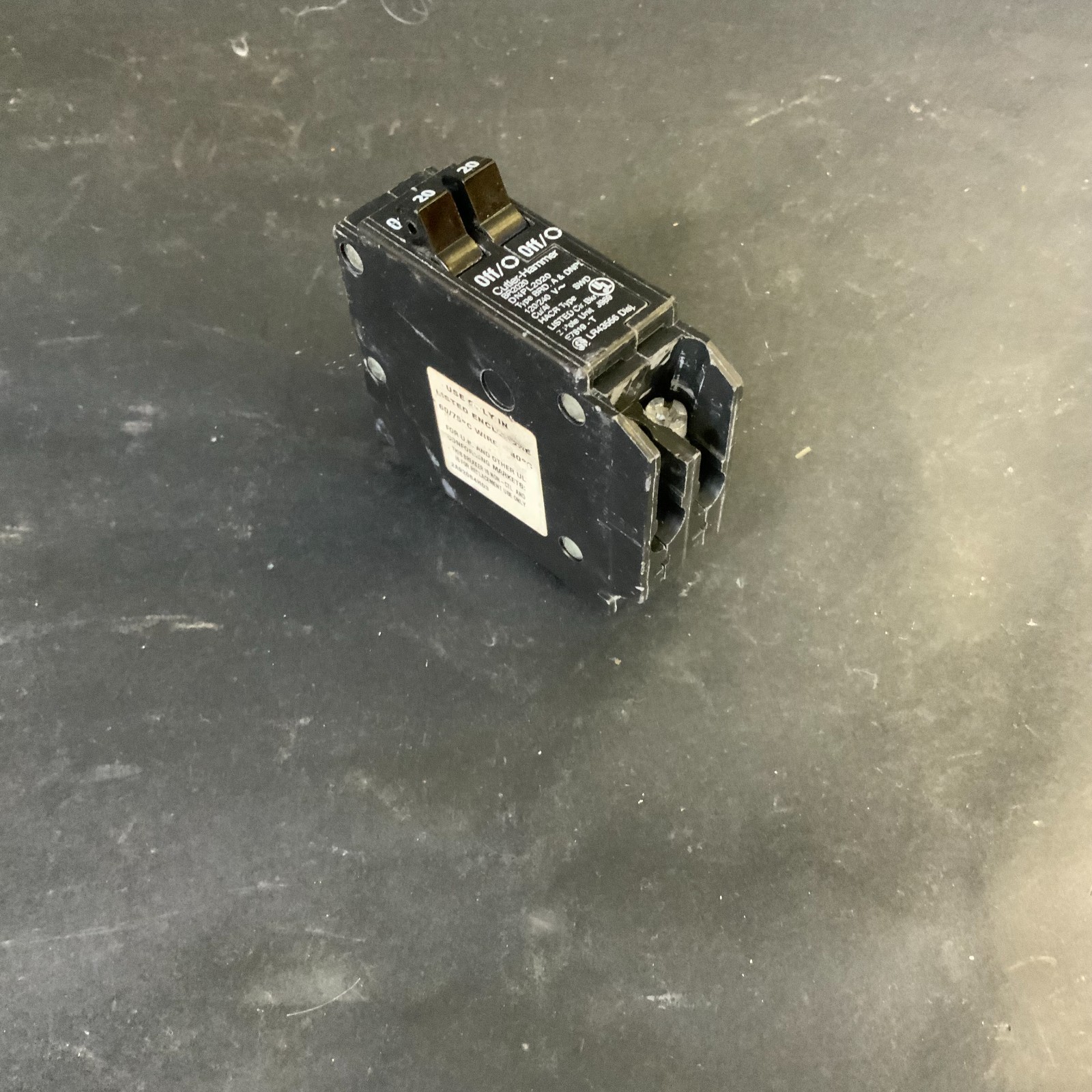 CUTLER HAMMER BR2020 CIRCUIT BREAKER ($12 OBO)