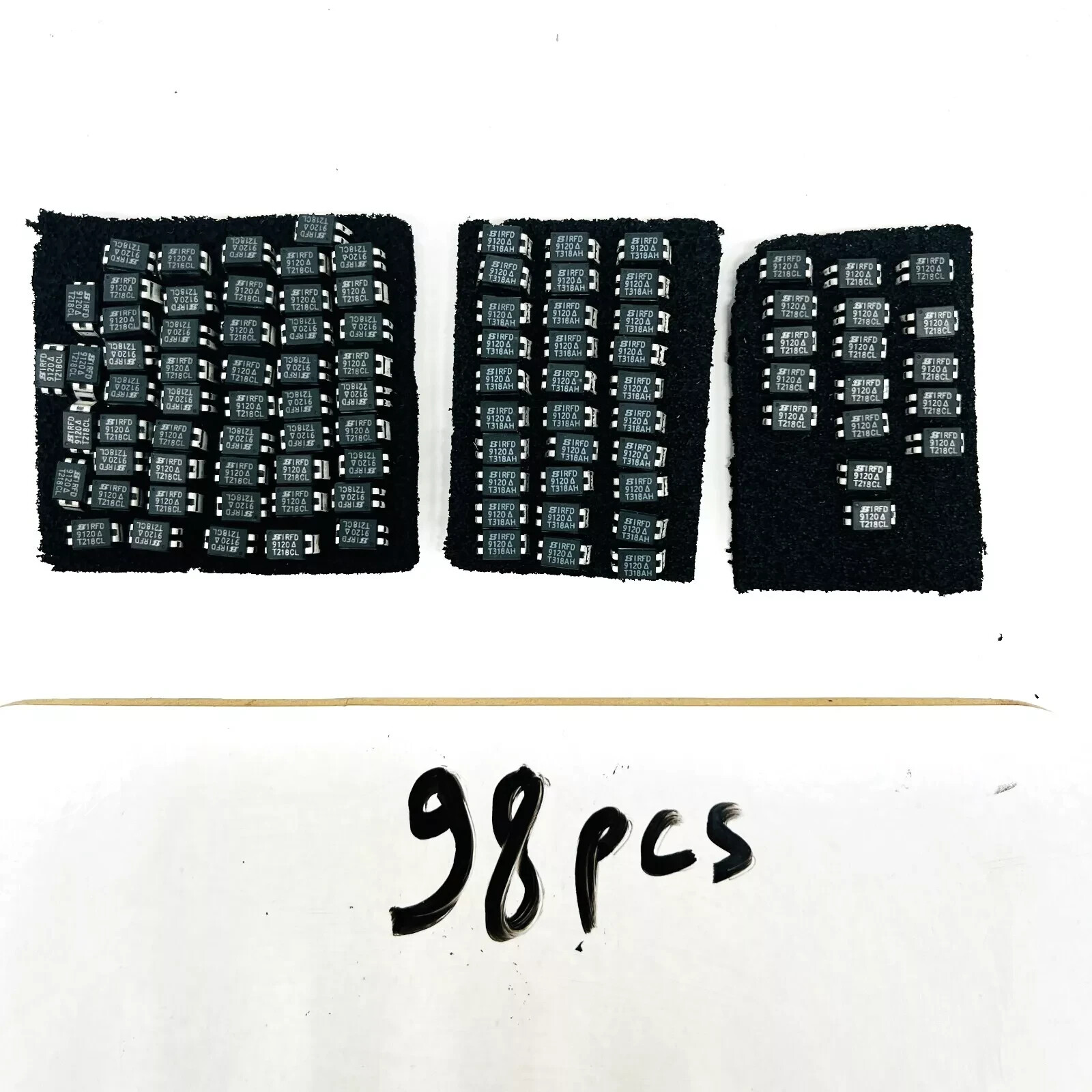 98 pcs International Rectifier IRFD9120 T218CL P-Channel Hexfet Power Mosfet