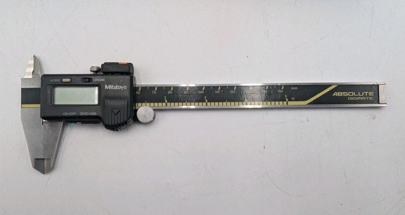 Mitutoyo 500-196-30 1.5V Absolute Digital Digimatic Vernier Caliper