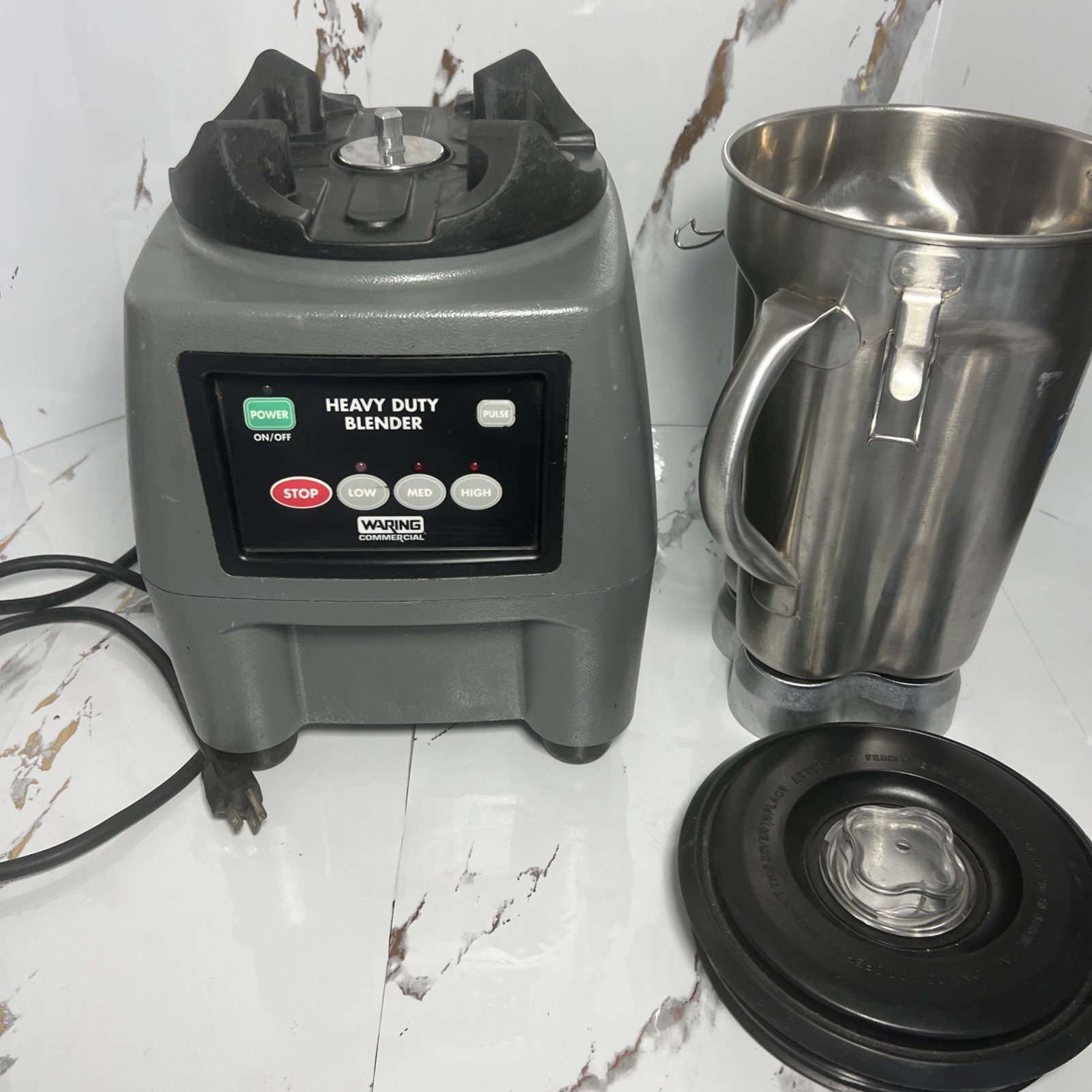 Waring CB 15 Heavy Duty One Gallon 3.75HP 3-Speed Commercial Blender