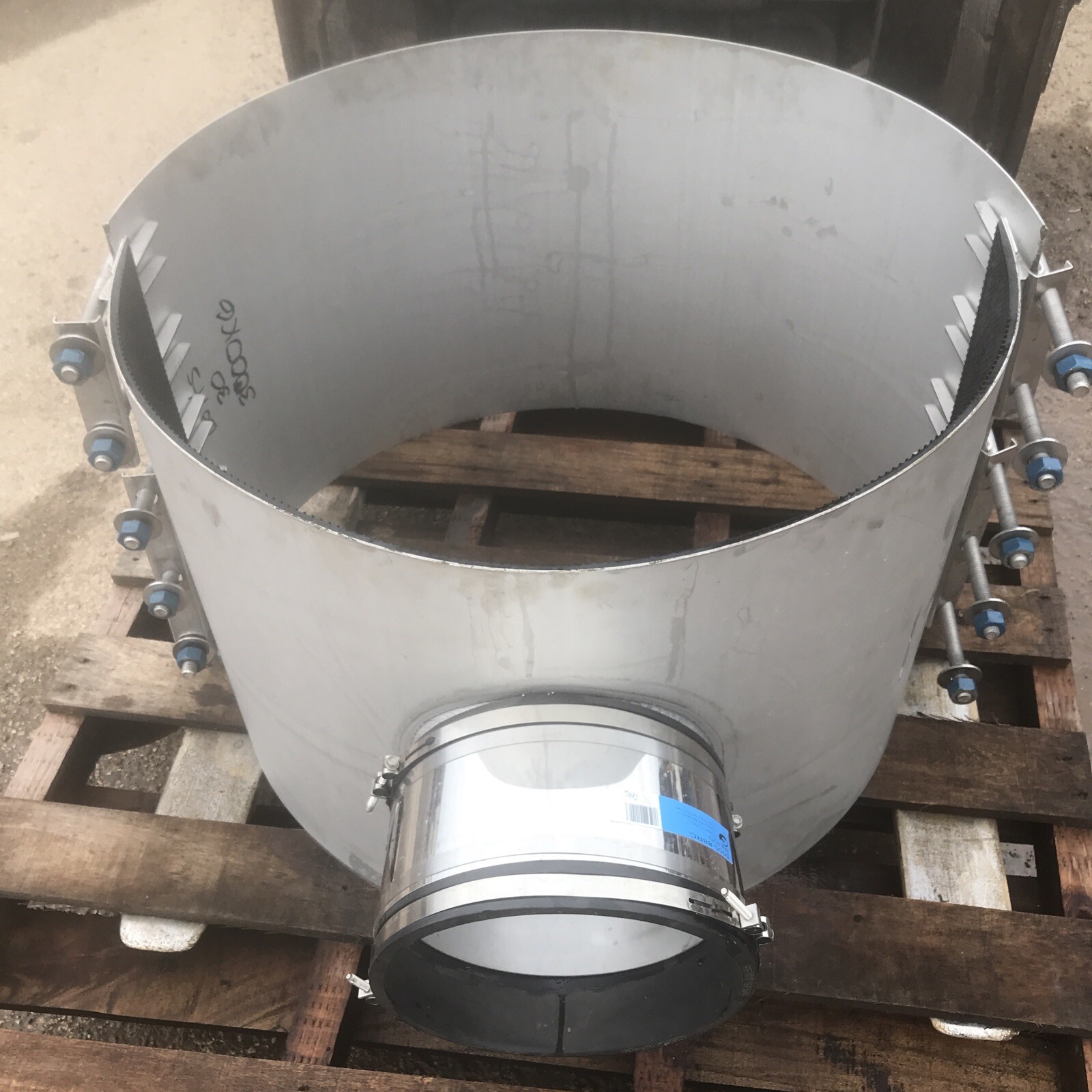 CASCADE WATERWORKS SEWER SADDLE CSWRT-30.00-08RC 30” x 8” w NON SHEAR CPLG 30.00