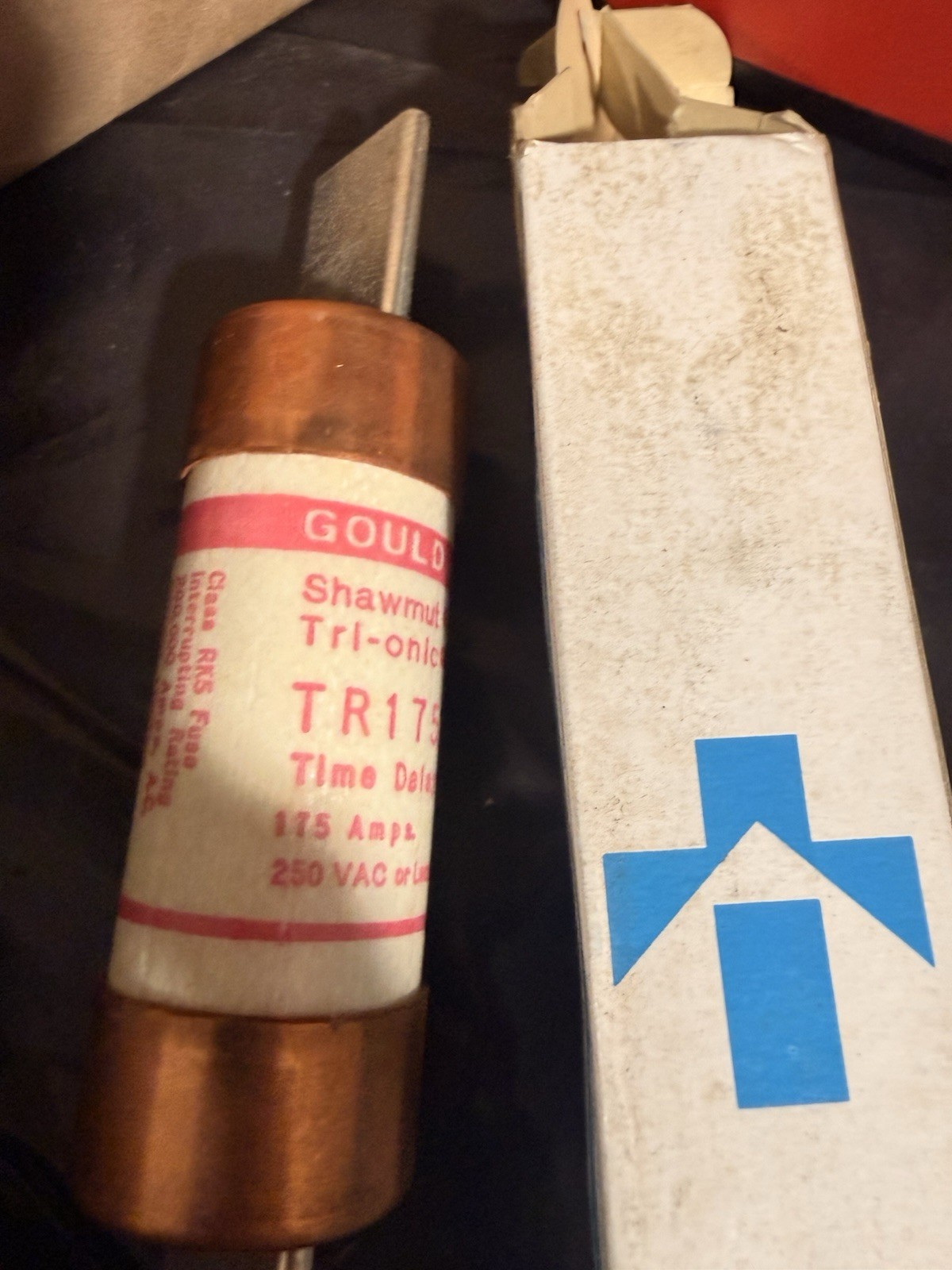 GOULD SHAWMUT TR175R / 175 AMP, 250 V,TIME DELAY, FUSE.