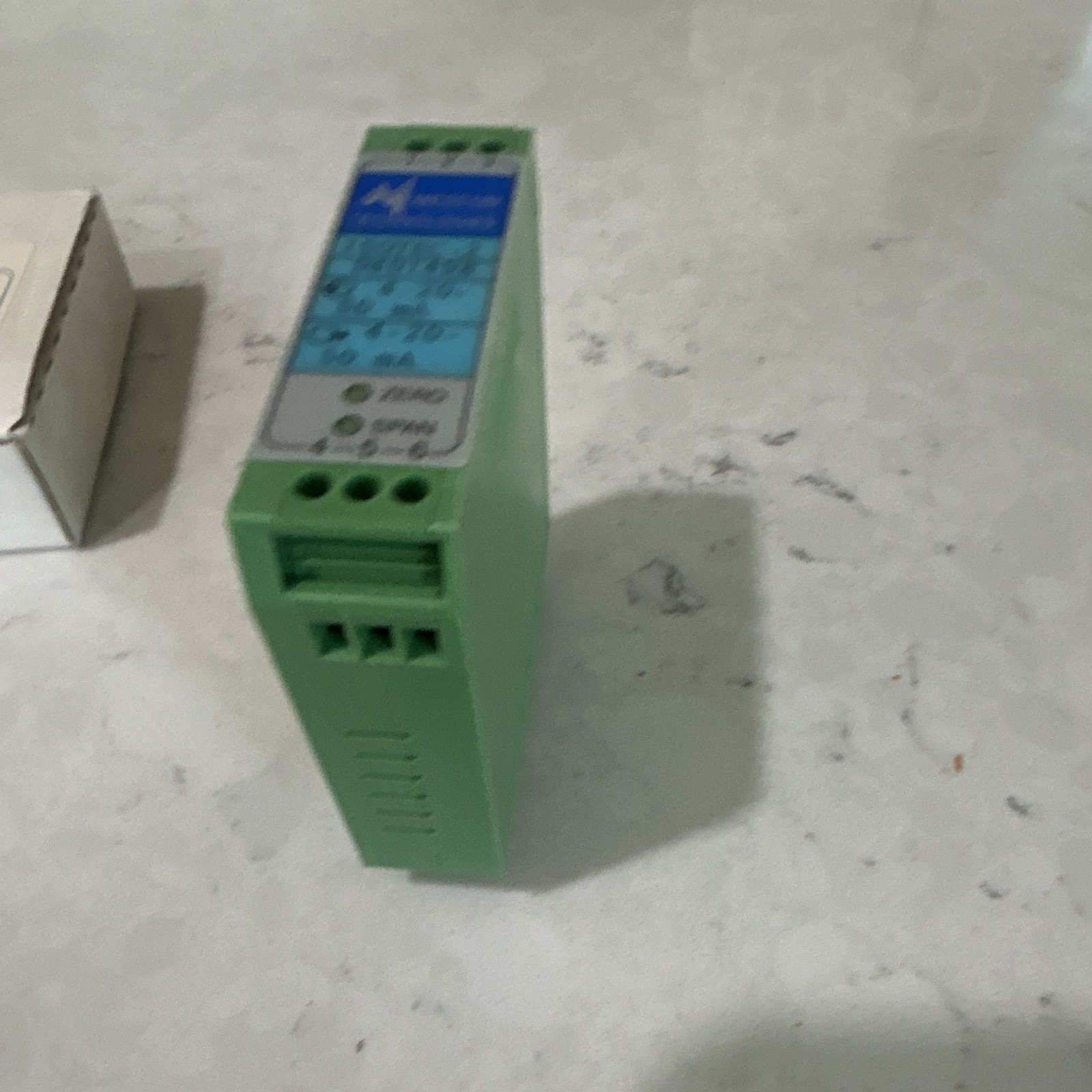 NEW MESCON ISOTEC-2 DIN Rail Signal Isolator 4-20mA to 4-20mA Phoenix Contact
