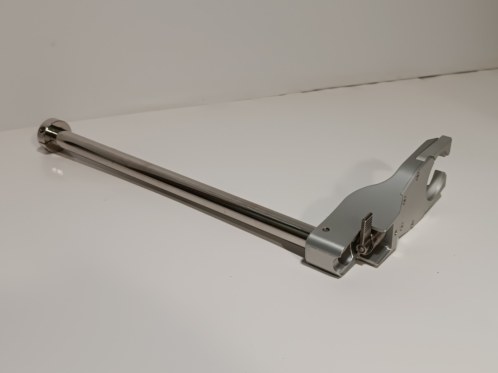Karl Storz 050640 laparoscopic instrument shaft clamp holder as shown