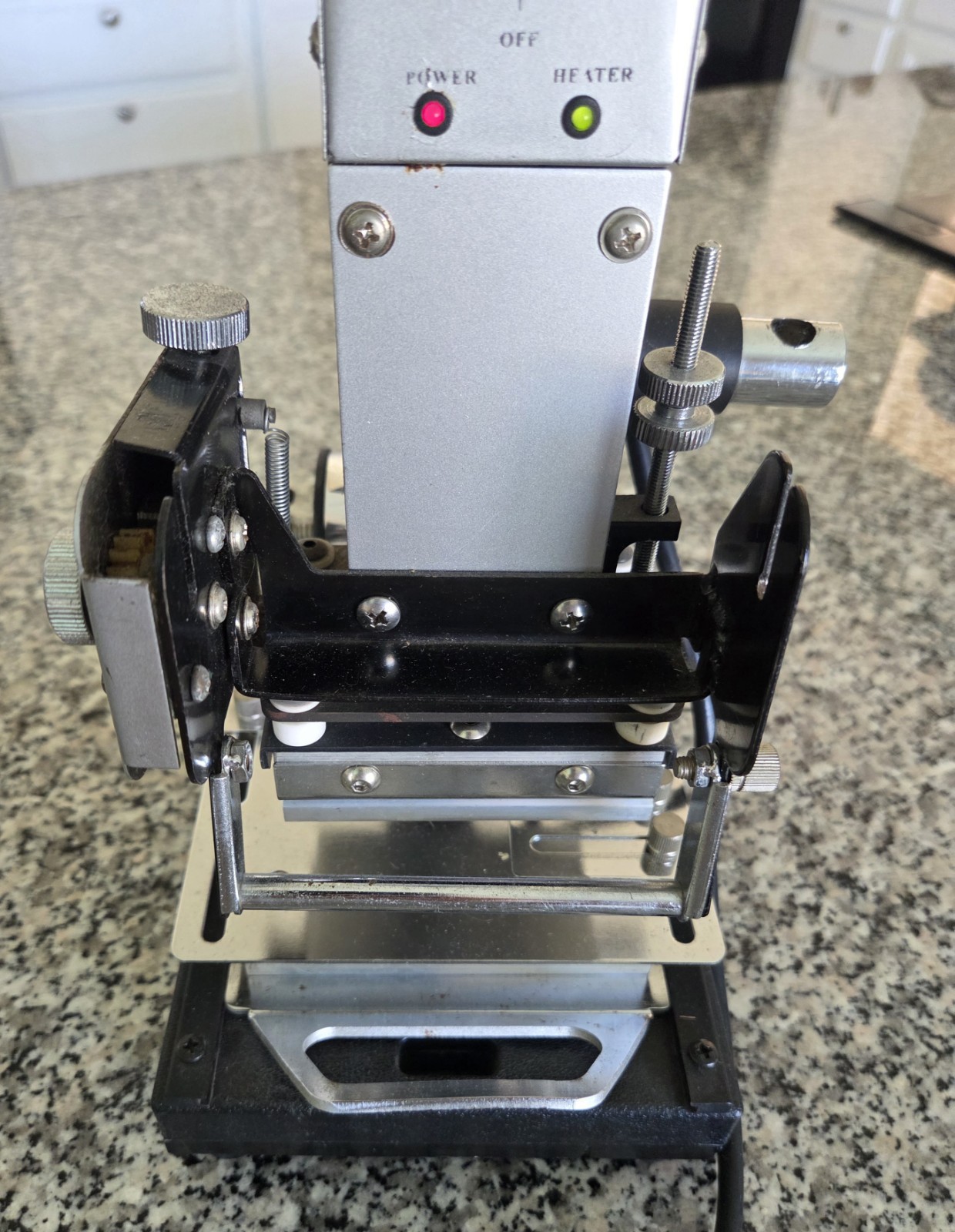 DDT-90AS Manual Hot Foil Stamping Machine-NO HANDLE AND ROLLER, Pre-Owned.