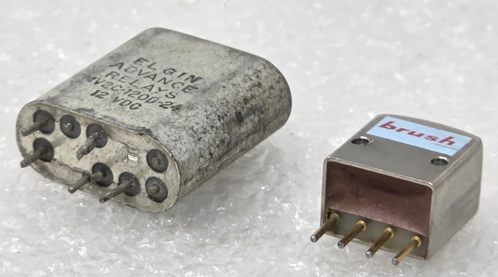 Elgin Advance Relays MV2C 120D-24 12VDC w/ Unknown Brush Component