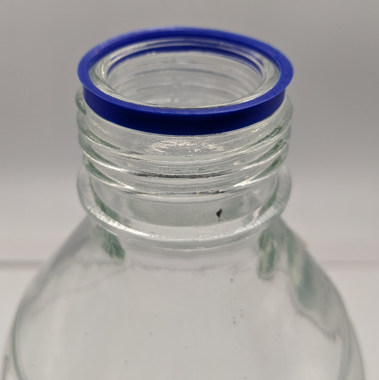 1000ml Lab Bottle with Lid 9.25″H x 4″W Clear Glass 1000ml Approx Increment