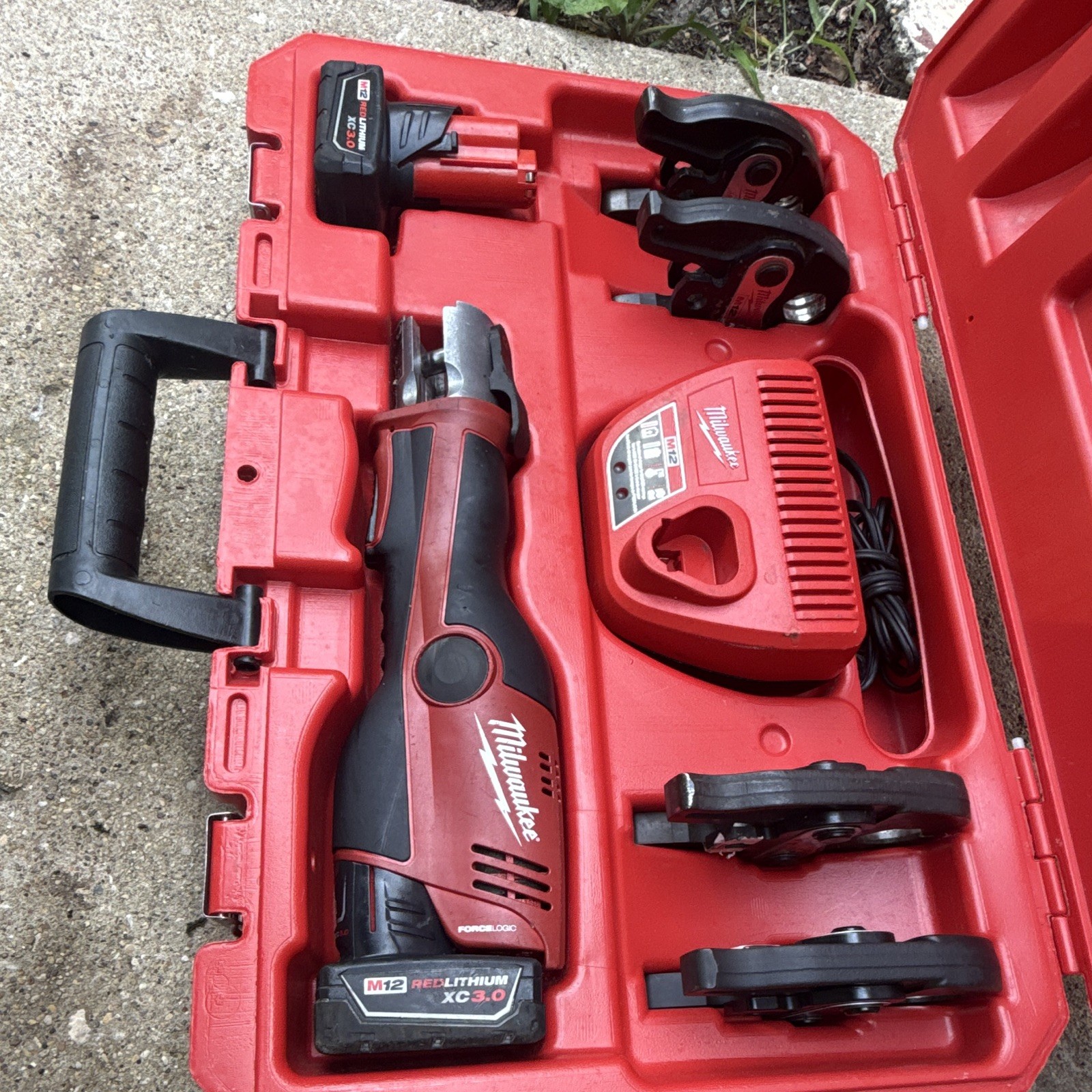 Milwaukee M12Copper pro Press Tool Kit 2473-20 w/4 Jaws 1/2” to 1”1/4