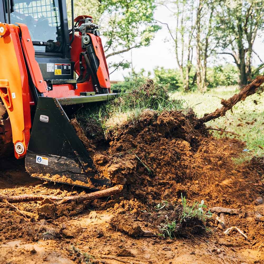 Titan Attachments 72″ Skid Steer Dirt Bucket, 3/16″ Thick Structural Steel