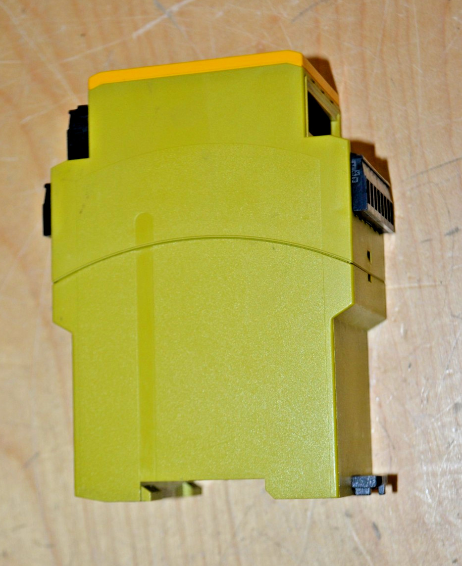 PILZ ~ P2HZ X1P ~ 24VDC 3n/o 1n/c 2so Safety Relay ~ 777340 ~ (B2)