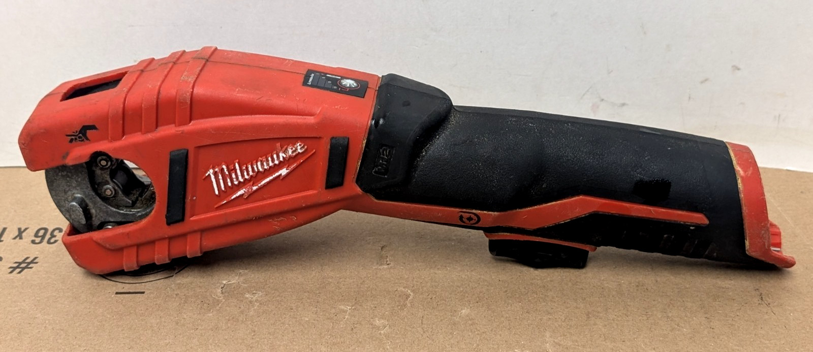 Milwaukee 2471-20 M12 Cordless Copper Tubing Cutter – FOR PARTS/AS-IS!