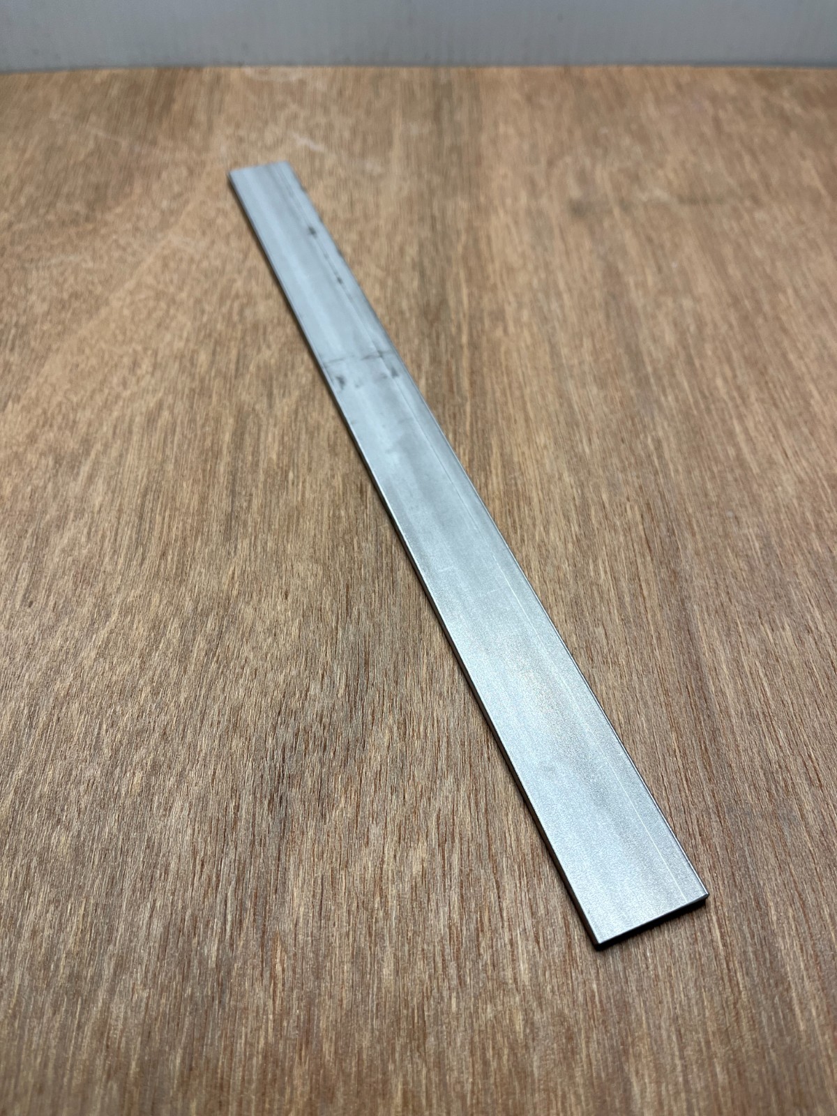 1″ Wide X 1/8″ Thick X 12″ Length 304 Stainless Steel Flat Stock Annealed SS 1′