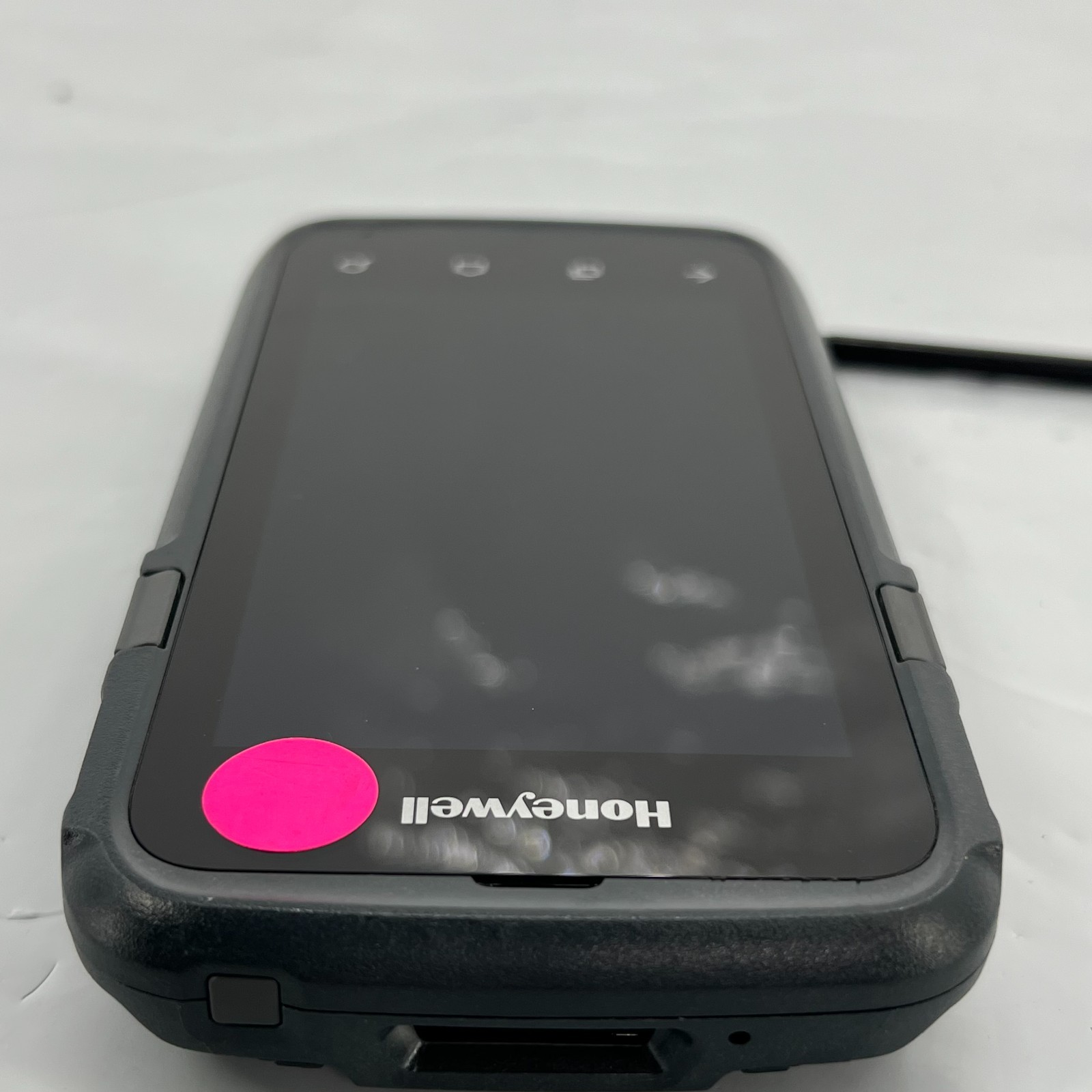 Honeywell Dolphin CT60 HD LCD 4GB RAM 32GB SSD Handheld PC CT60-L-1N-BSC210F