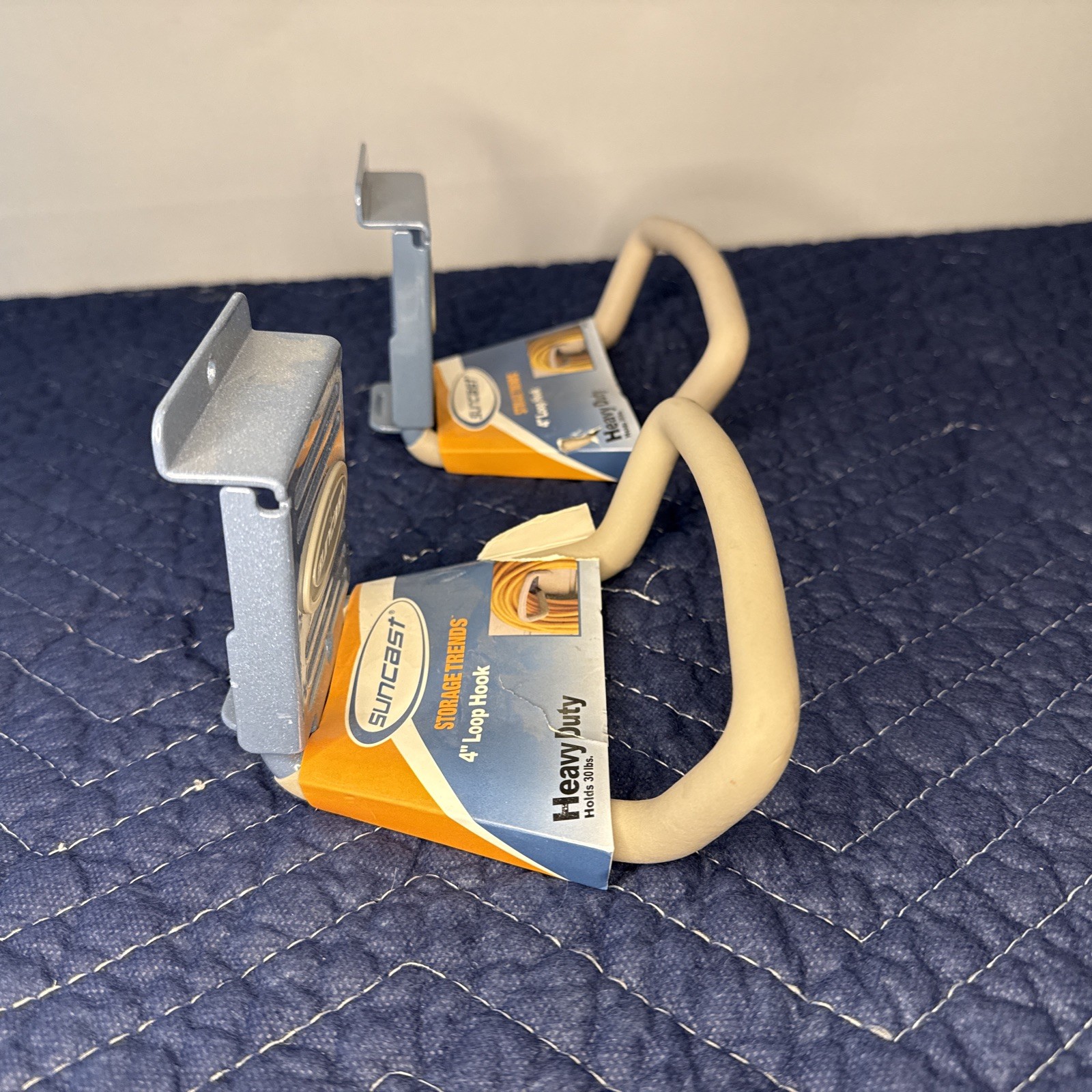 SUNCAST Lot of 2 (two) MH4L 4″ Loop Hook Heavy Duty SlatWall StoreWall NEW