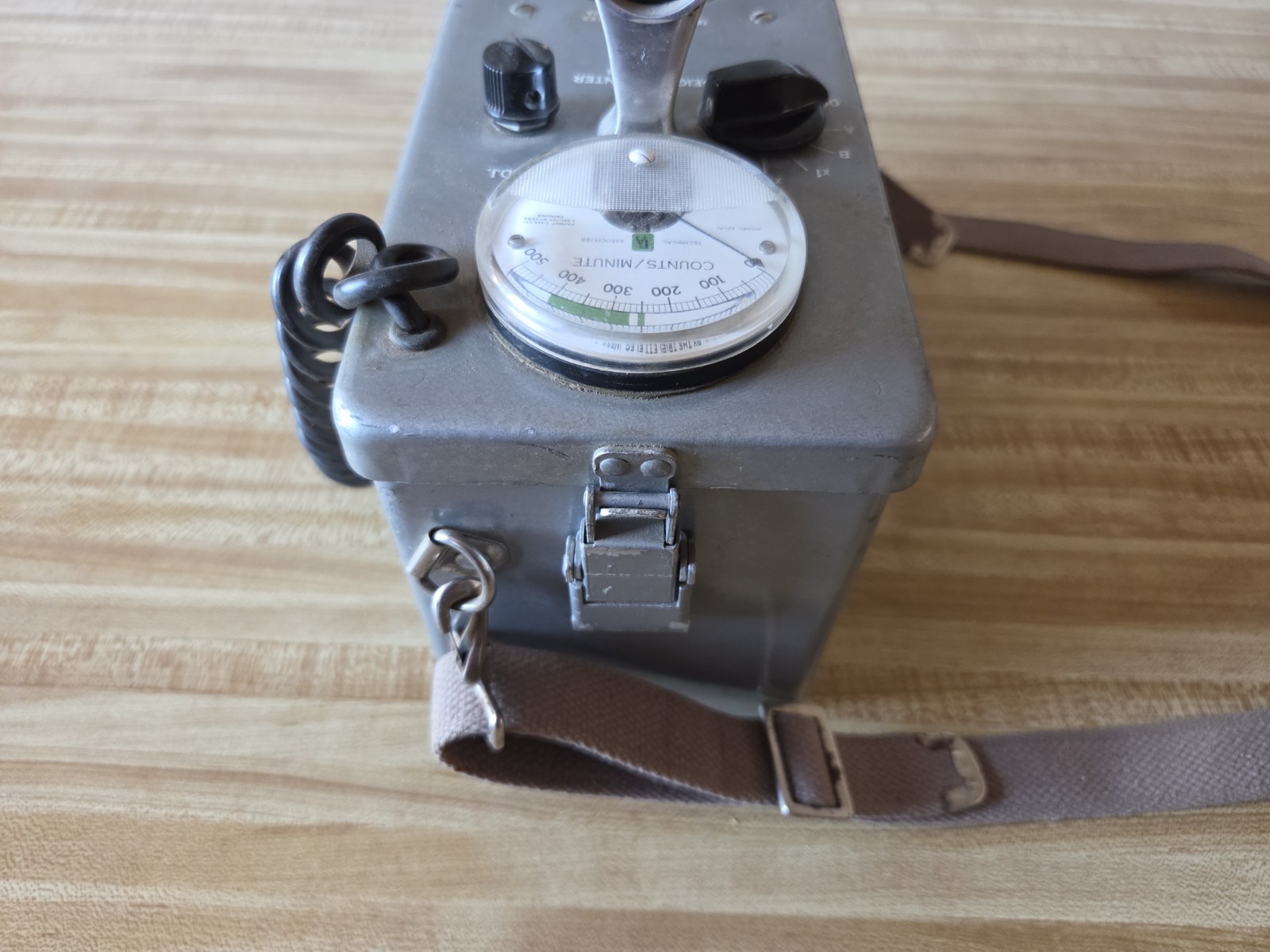 Technical Associates F-6 Geiger Counter Meter Radiation Detection Vtg Untested