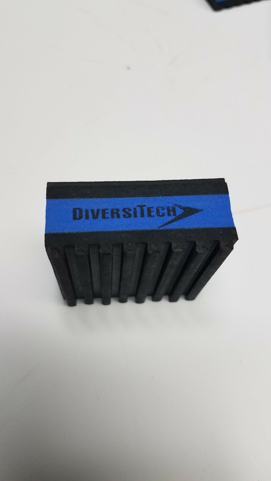 DIVERSITECH MP-2E ANTI-VIBRATION PAD 2″ x 2″ x 7/8″ LOT OF 12 NNB