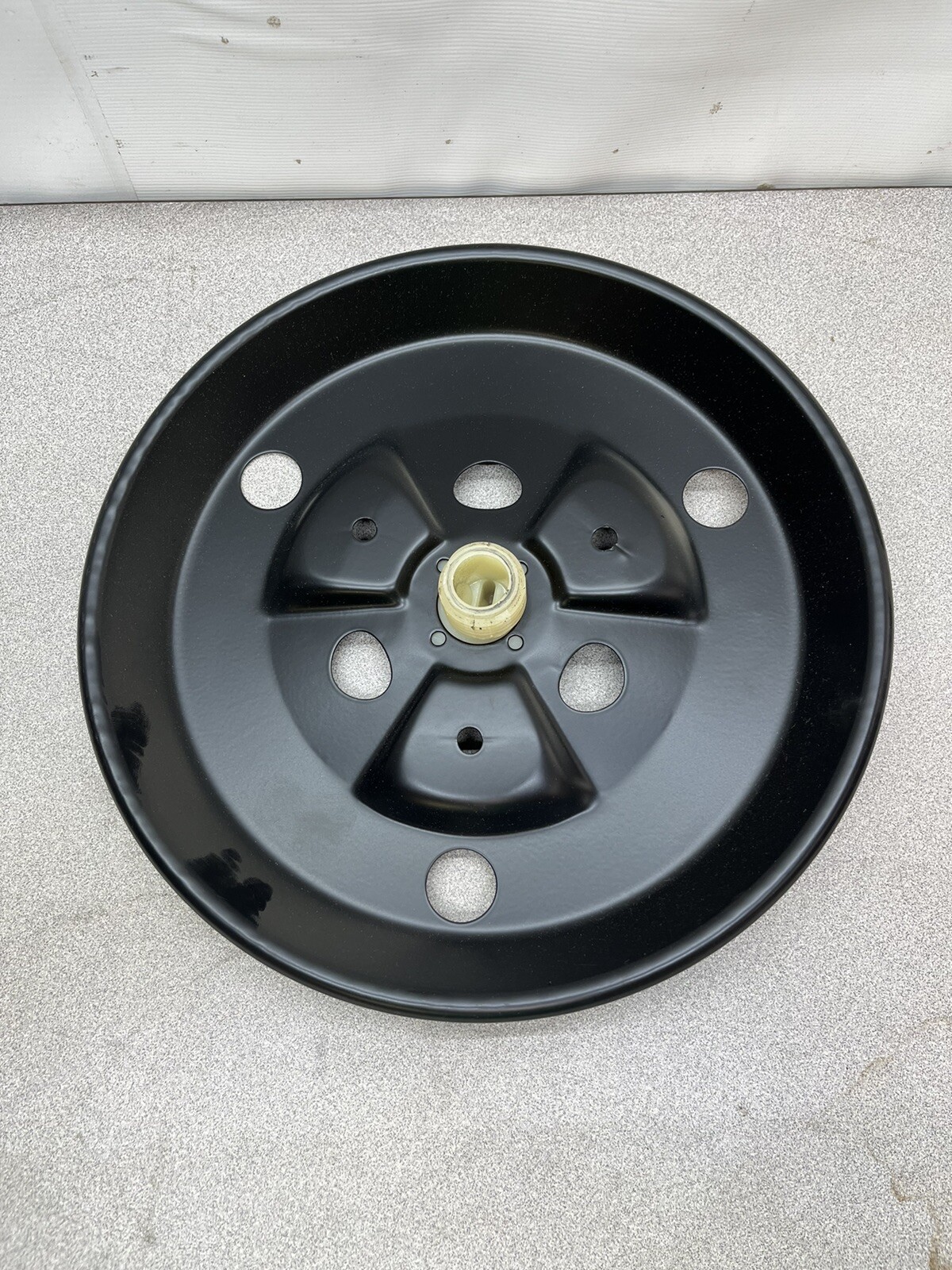 Lincoln Electric 14# INN REEL W/ CANISTER ON SM – K378 – Welding