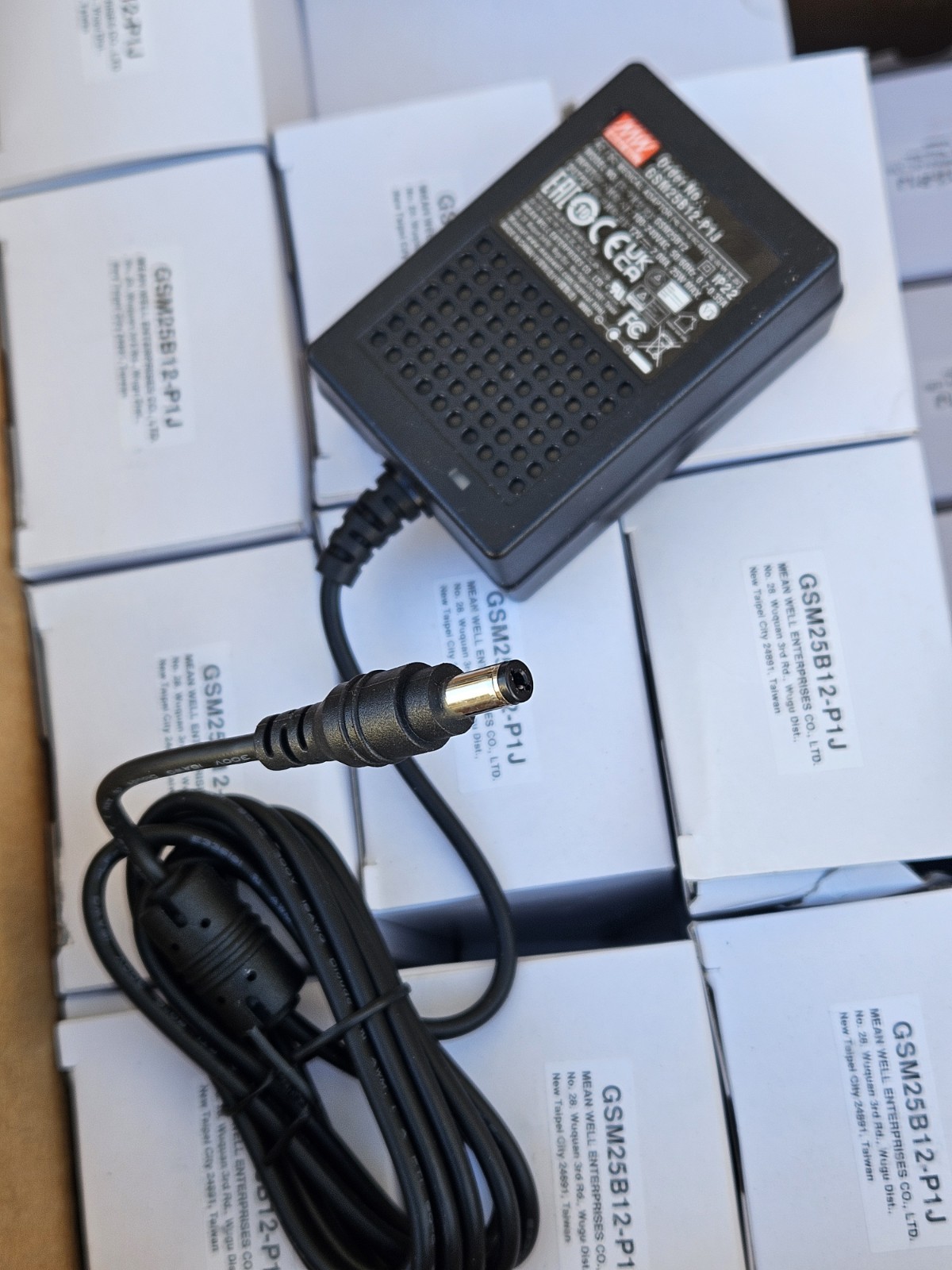 [LOT OF 100] MEAN WELL GSM25B12-P1J Medical Grade Power Adaptor NEW 100 ITEMS