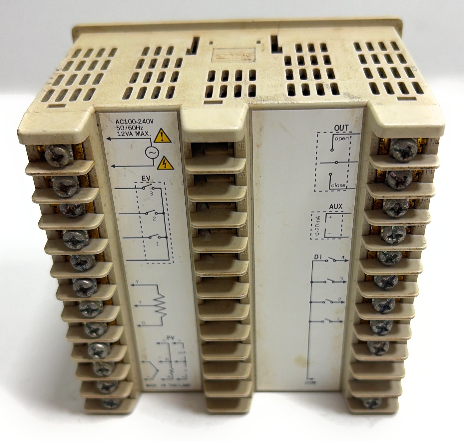 Azbil Yamatake SDC36 Temperature Controller C36TR1UA2100 AC100-240V 50/60Hz