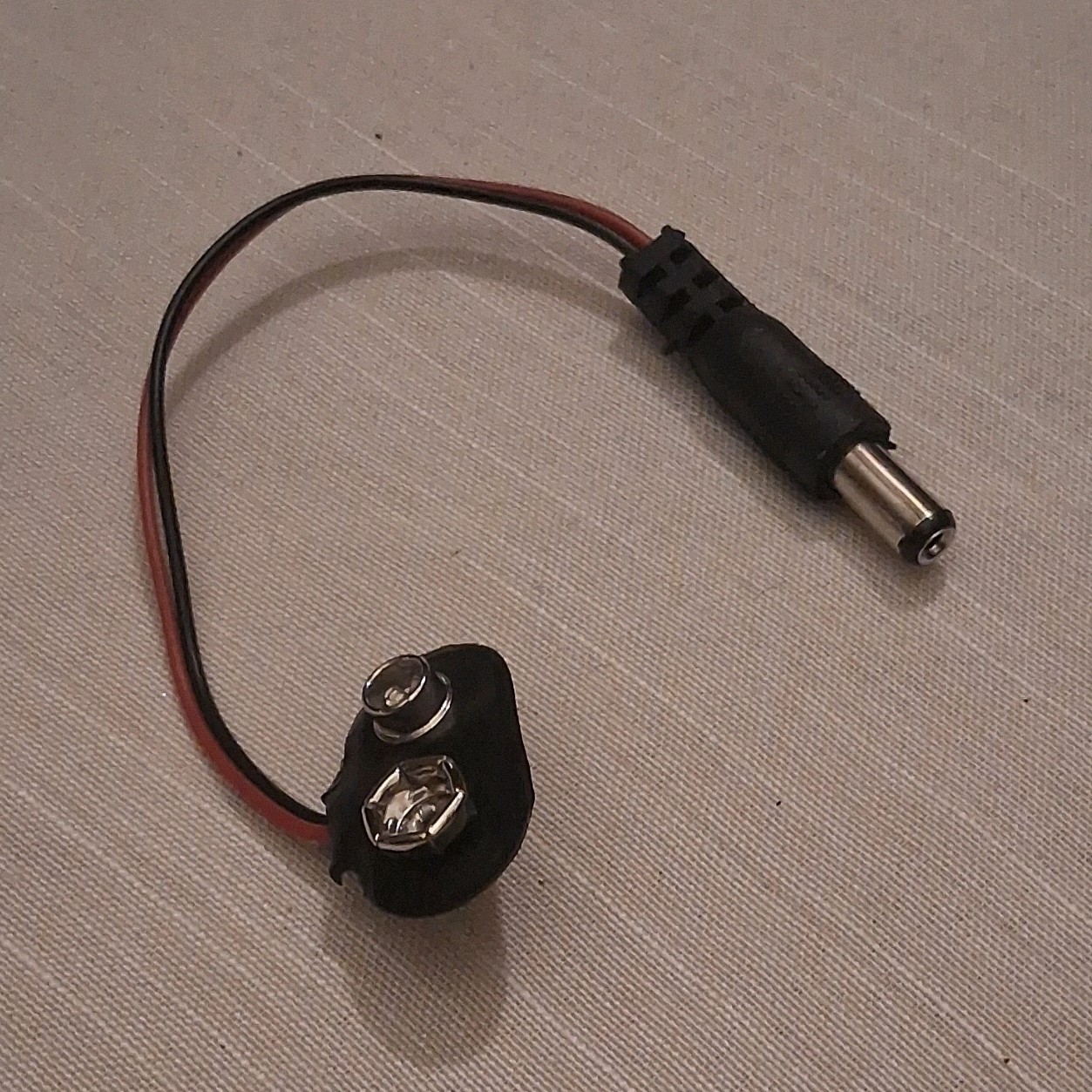 9V Battery Connector Adapter 2-Pin to DC Barrel Plug Black Red Plastic Metal