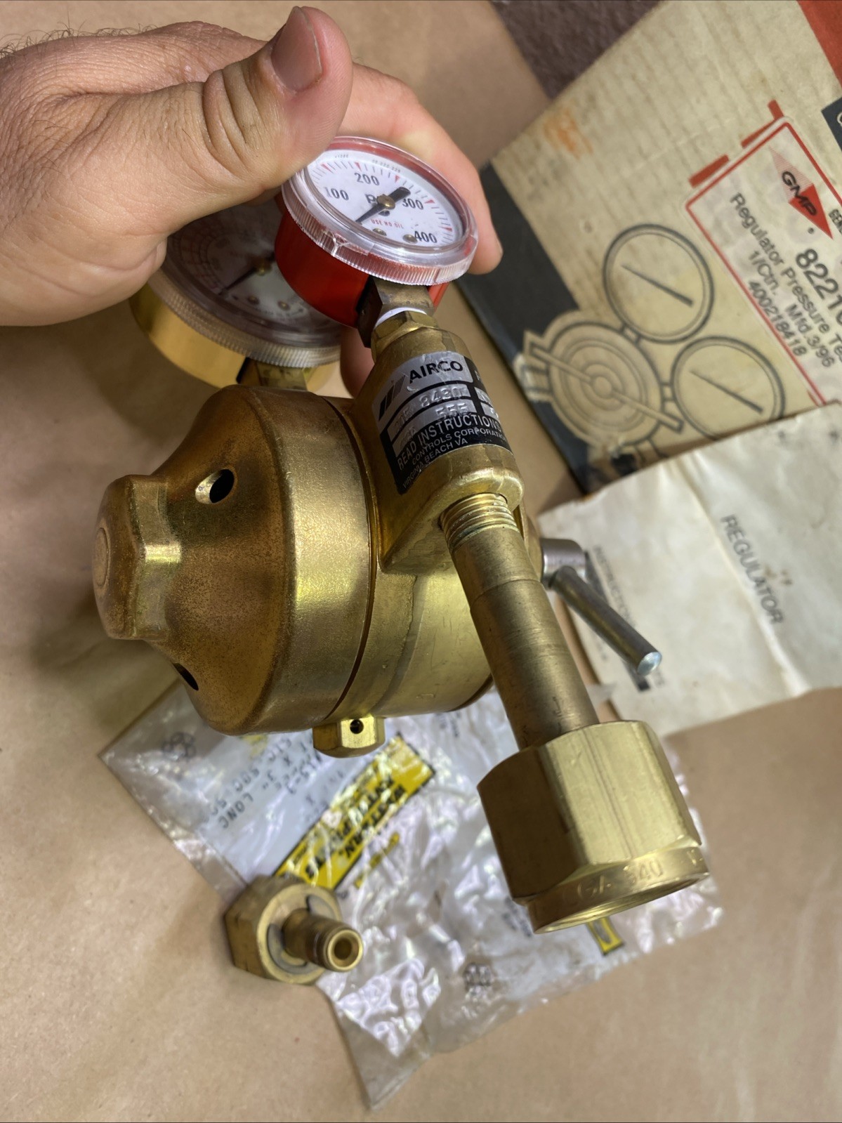 concoa airco cga 555 Two Stage Nitrogen Gauge Regulator (I Think It’s New)