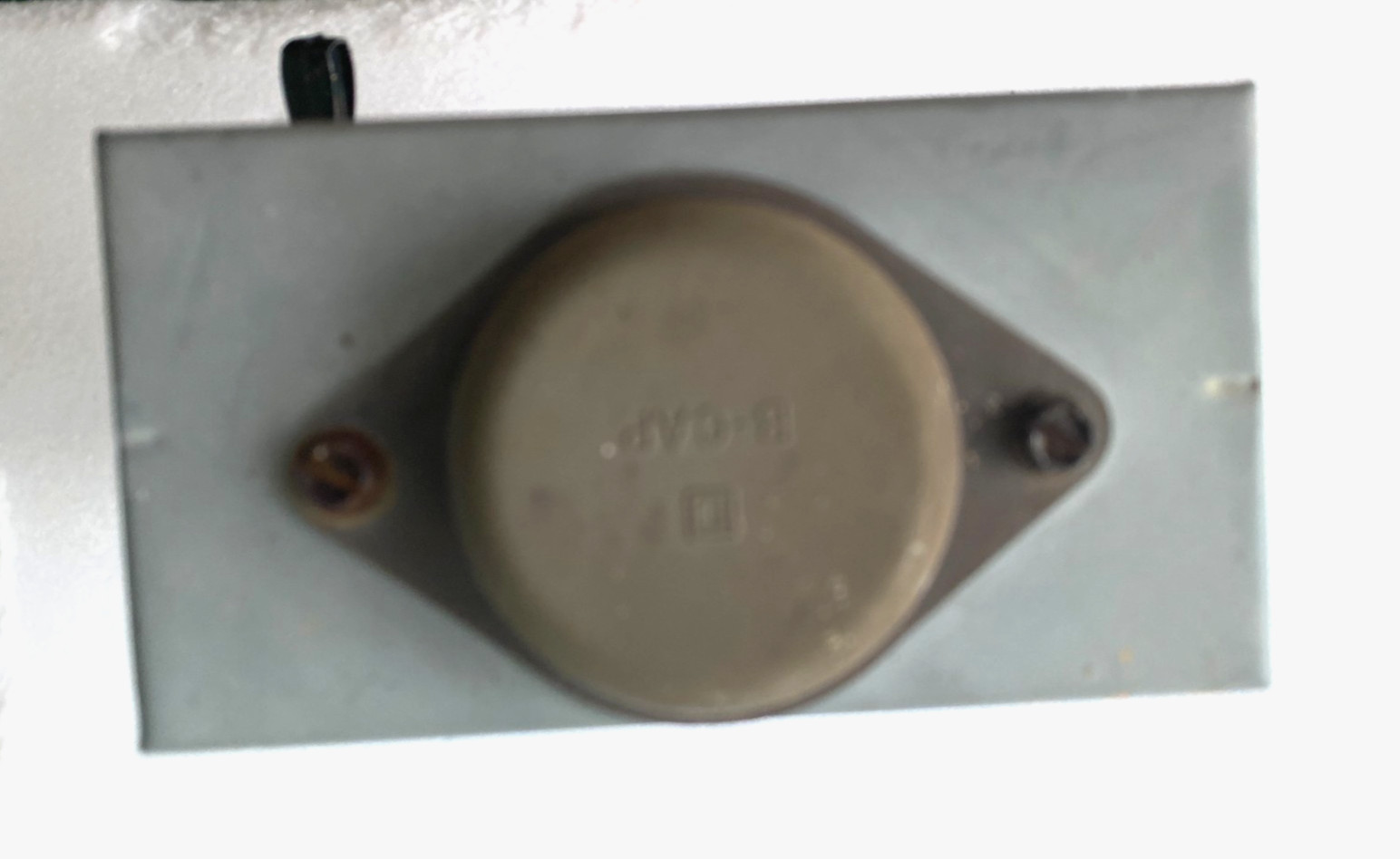 SQUARE D Fusible Disconnect Switch, D221NRB NEMA 3R ENCLOSURE, 30 AMP, 240 VAC