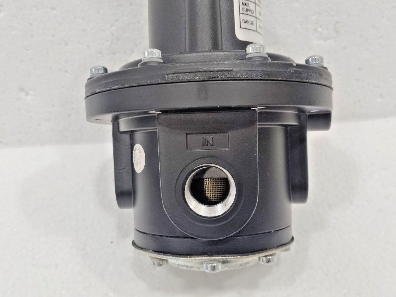 FAIRCHILD INDUSTRIAL 4000A 4064A PRECISION PRESSURE REGULATOR 250 PSI NEW