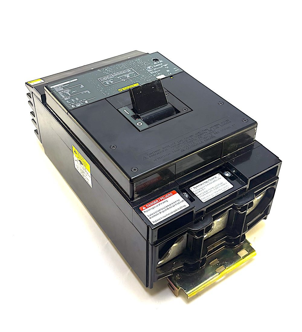 Square D LC36600 3 Pole 600 Amp 600 Vac I-Line Circuit Breaker