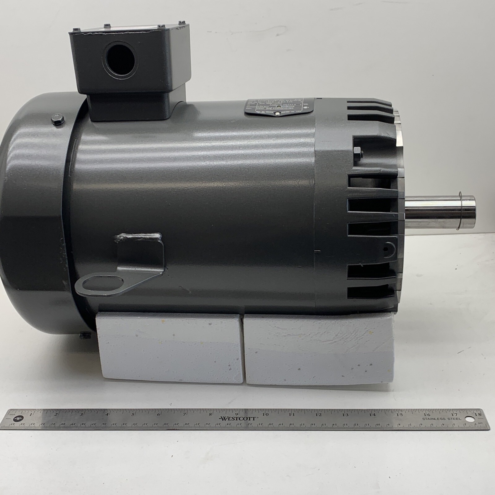 Baldor VM3313T-8 General Purpose Footless Motor 10HP 1725RPM 215TC, 208V ONLY