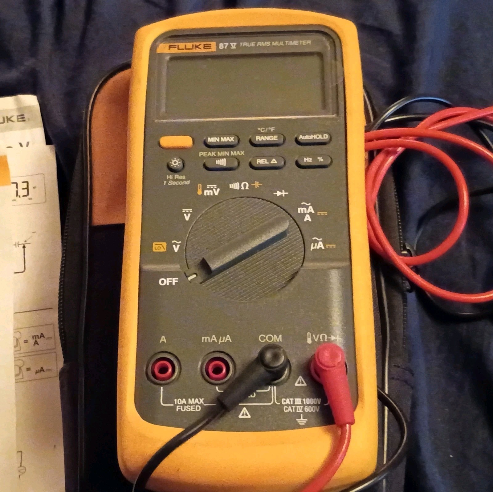 Fluke 87V True RMS Digital Multimeter CAT III 1000V 6000 Count Leads Case