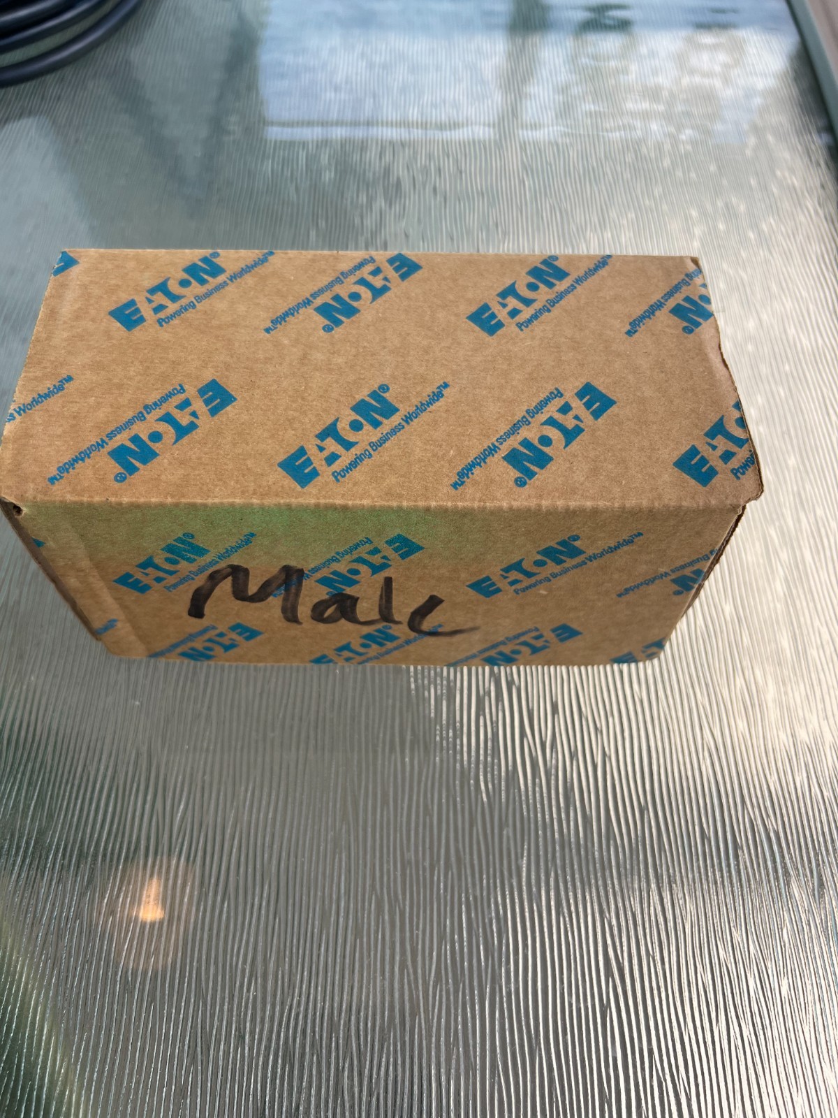 CS8365EX Eaton Arrow Hart, Locking Plug