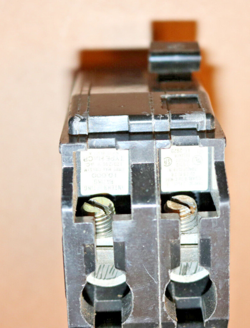Square D QO240 2 Pole 40 Amp 120/240V Type QO Circuit Breaker Used